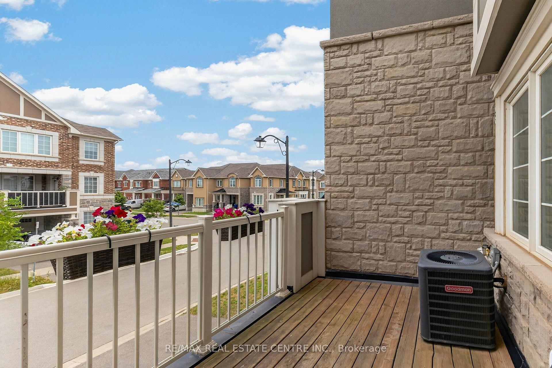 Photo 24 of 981 Alder Gate, Milton, Cobban — HOMEH