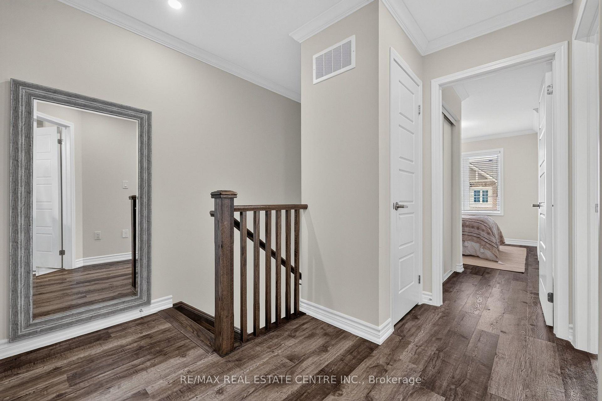 Photo 27 of 981 Alder Gate, Milton, Cobban — HOMEH