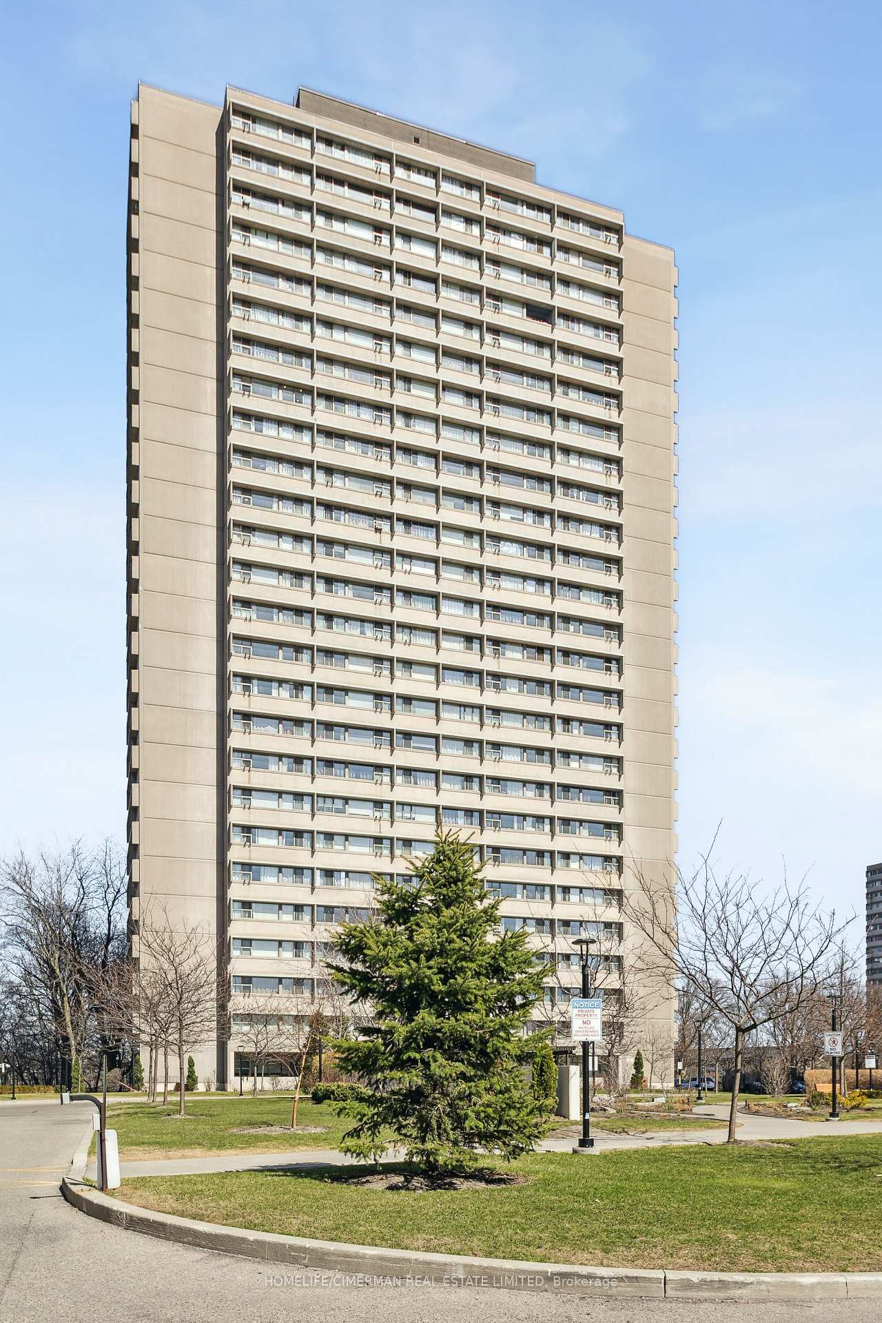 Photo of Unit 906, 725 Don Mills Road