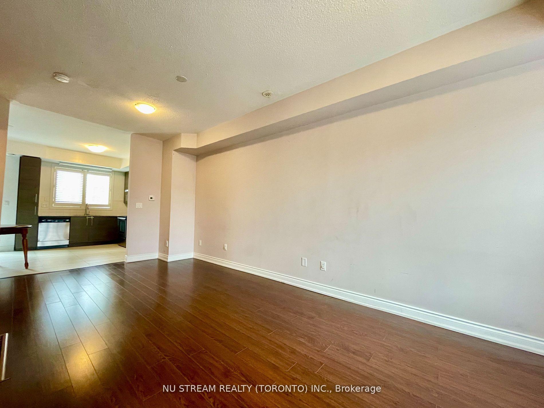 Photo 10 of 241 South Park Road, Markham, Commerce Valley — HOMEH