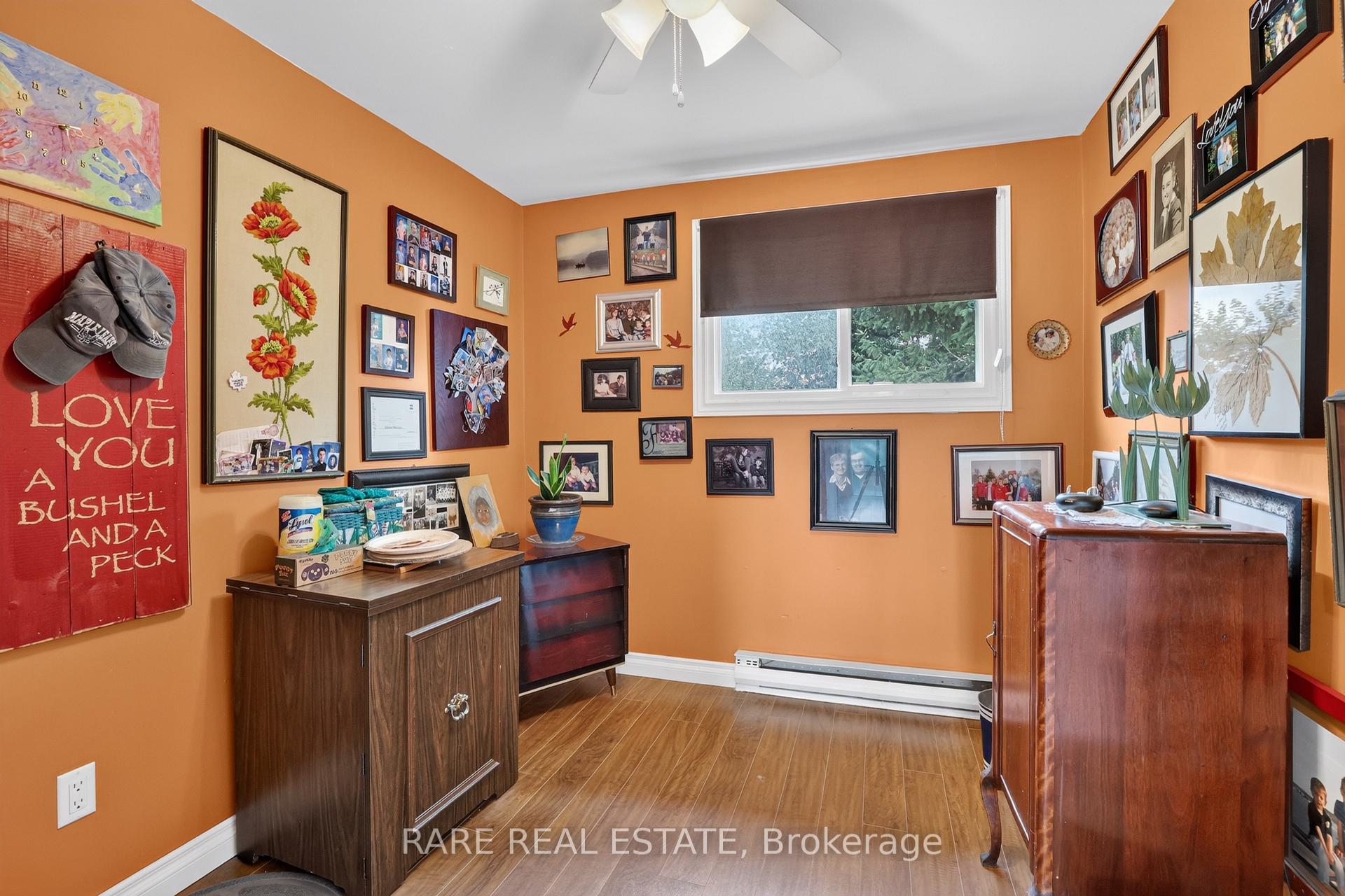 Photo 18 of 86 Mowat Crescent, Barrie, Letitia Heights — HOMEH