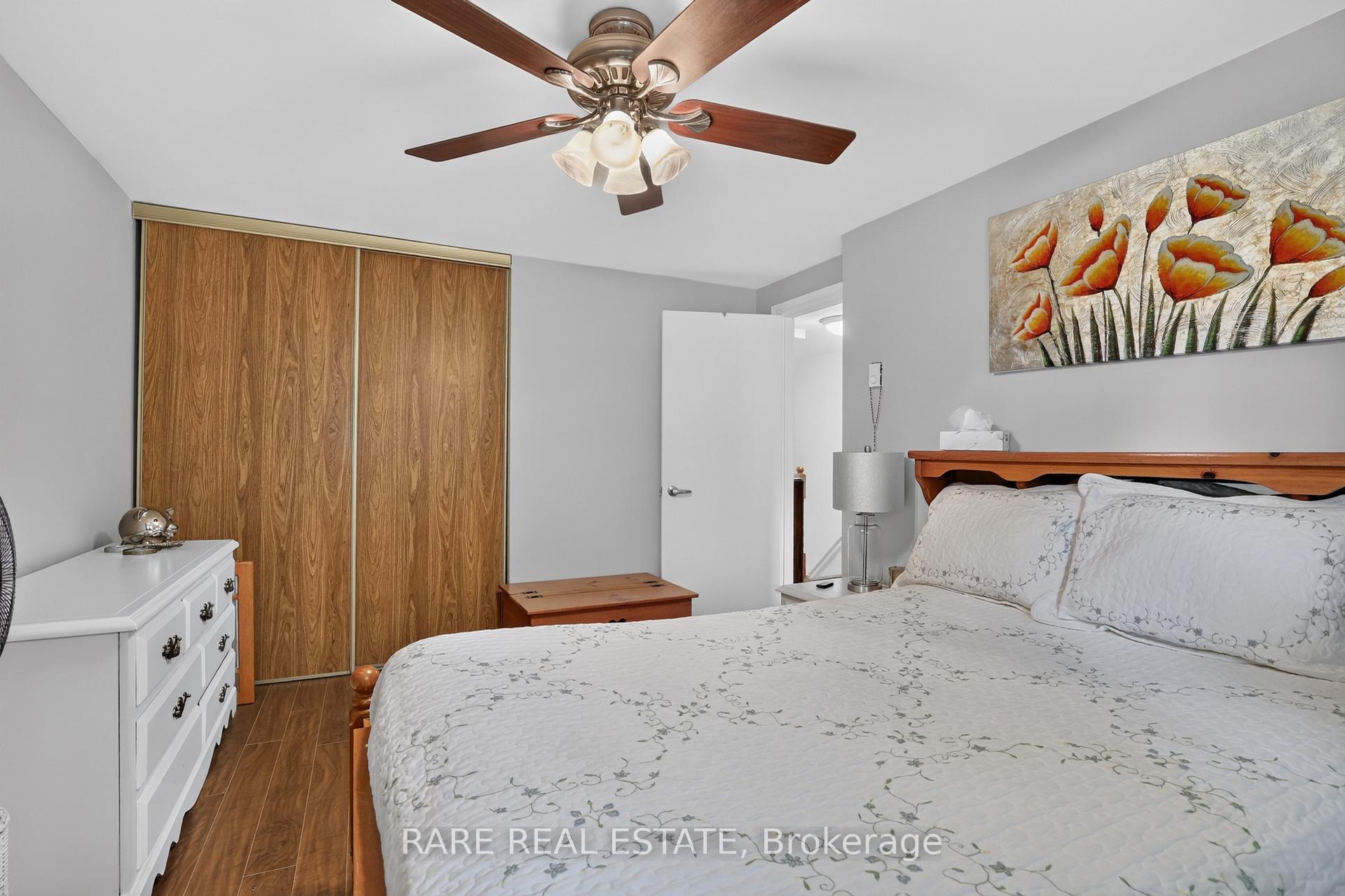 Photo 24 of 86 Mowat Crescent, Barrie, Letitia Heights — HOMEH