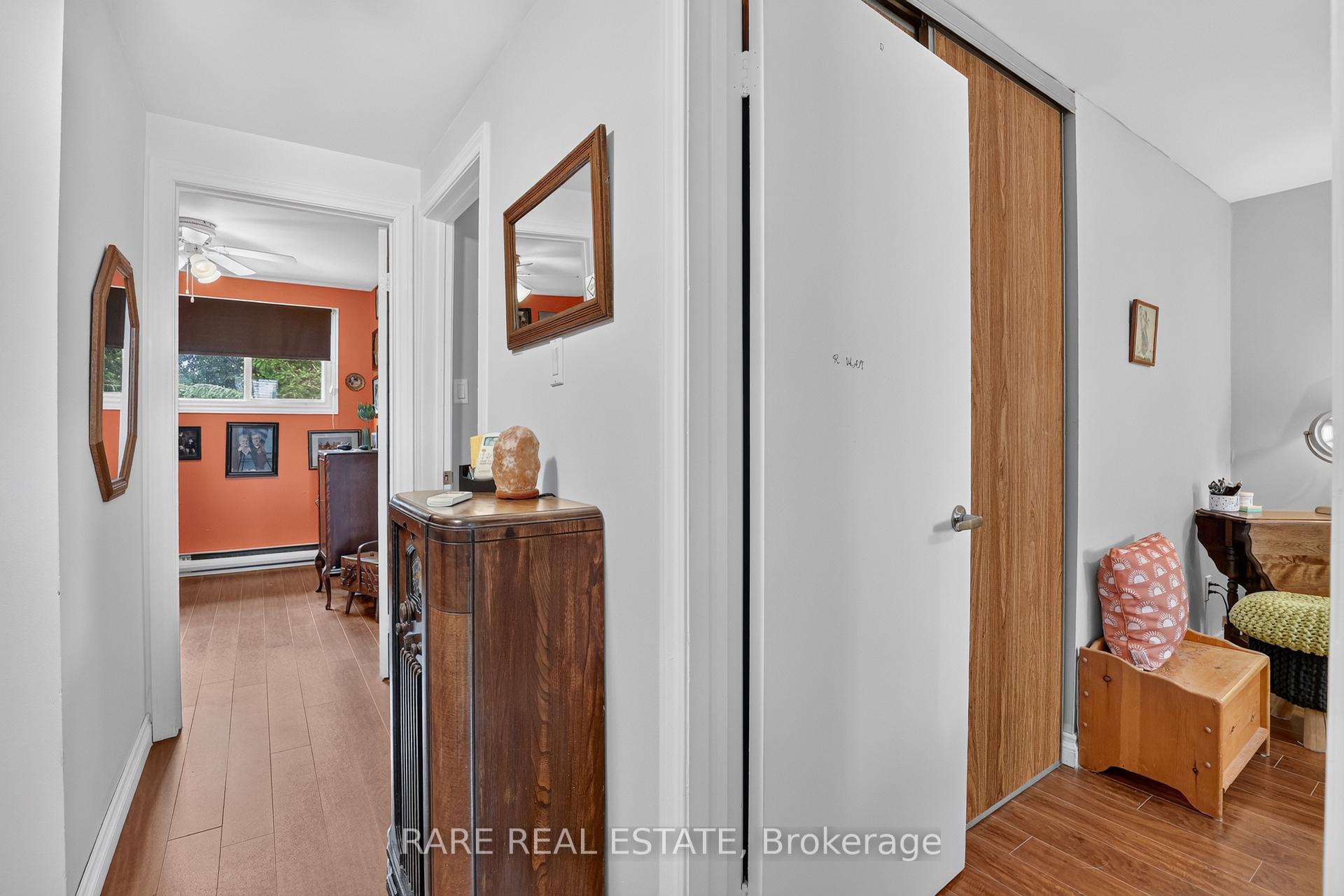 Photo 25 of 86 Mowat Crescent, Barrie, Letitia Heights — HOMEH