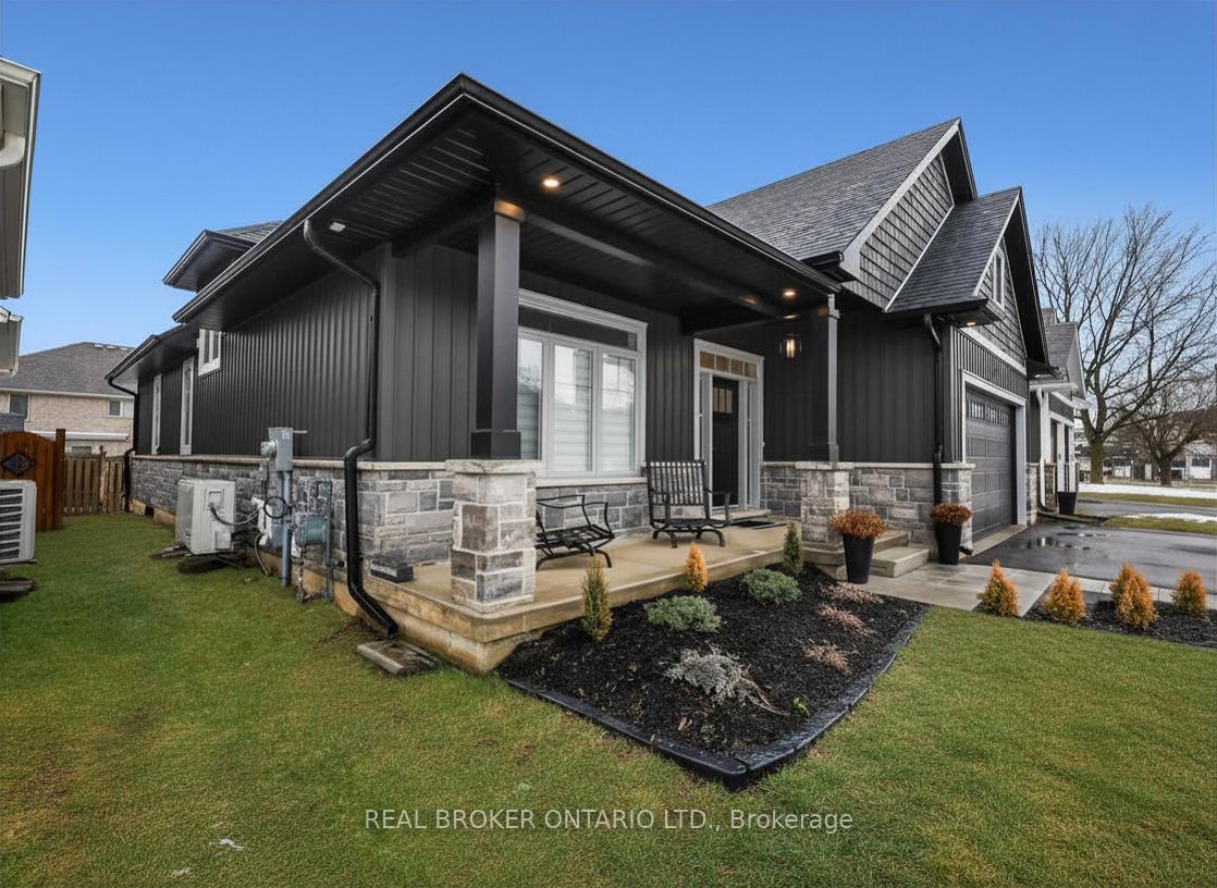 Photo 2 of Unit 11, 68 Cedar Street, Brant, Paris — HOMEH