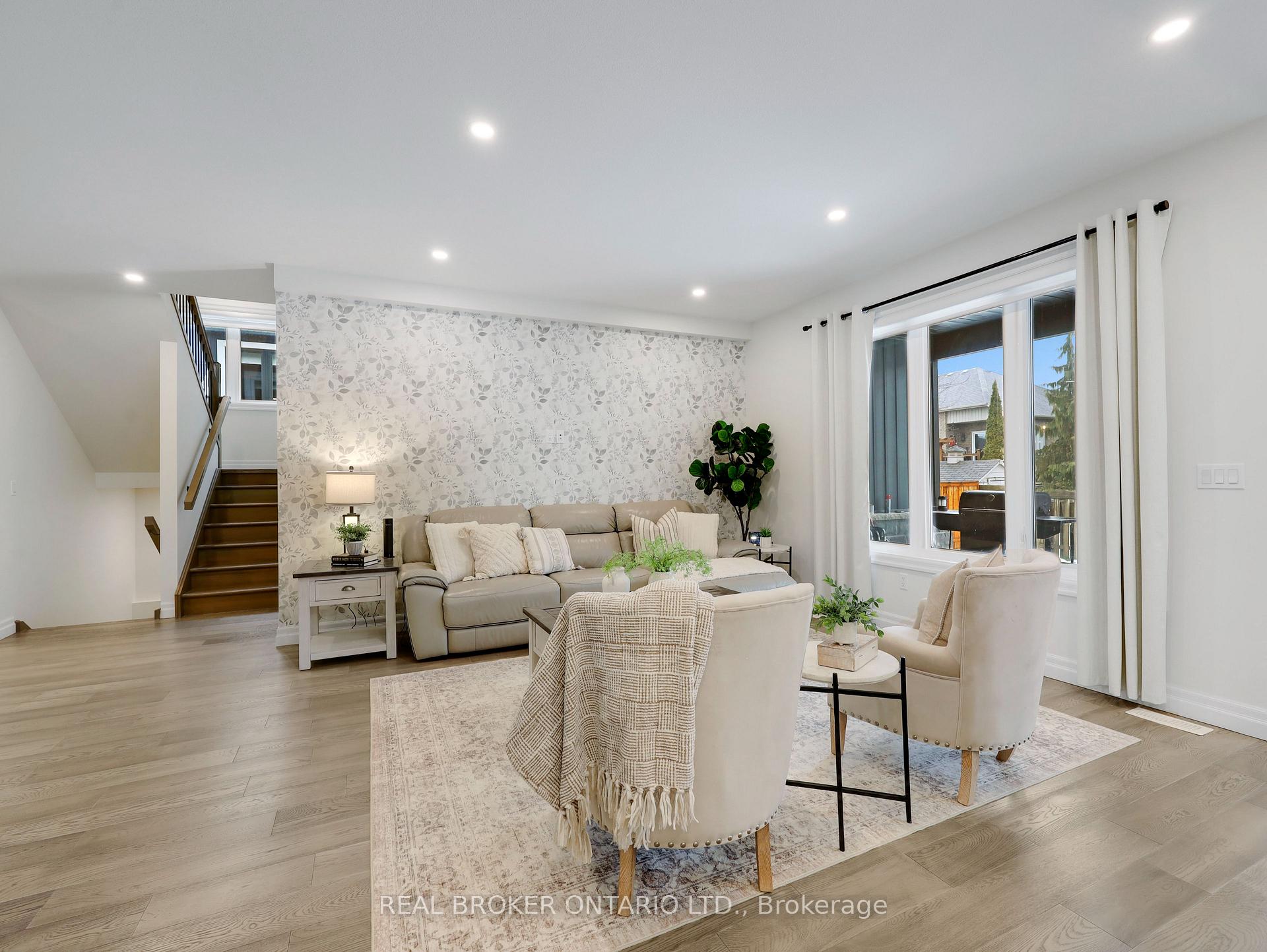 Photo 8 of Unit 11, 68 Cedar Street, Brant, Paris — HOMEH