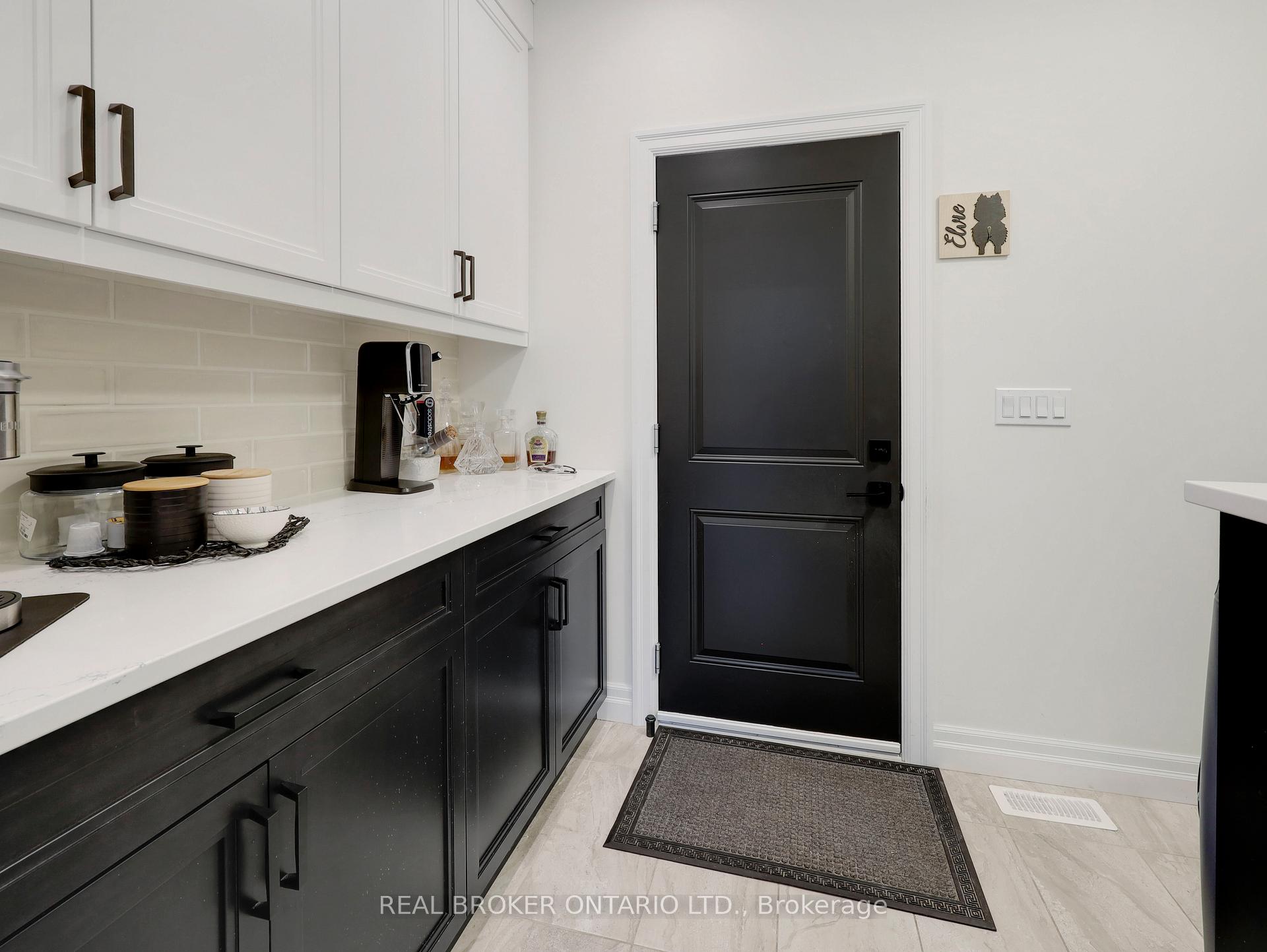 Photo 17 of Unit 11, 68 Cedar Street, Brant, Paris — HOMEH