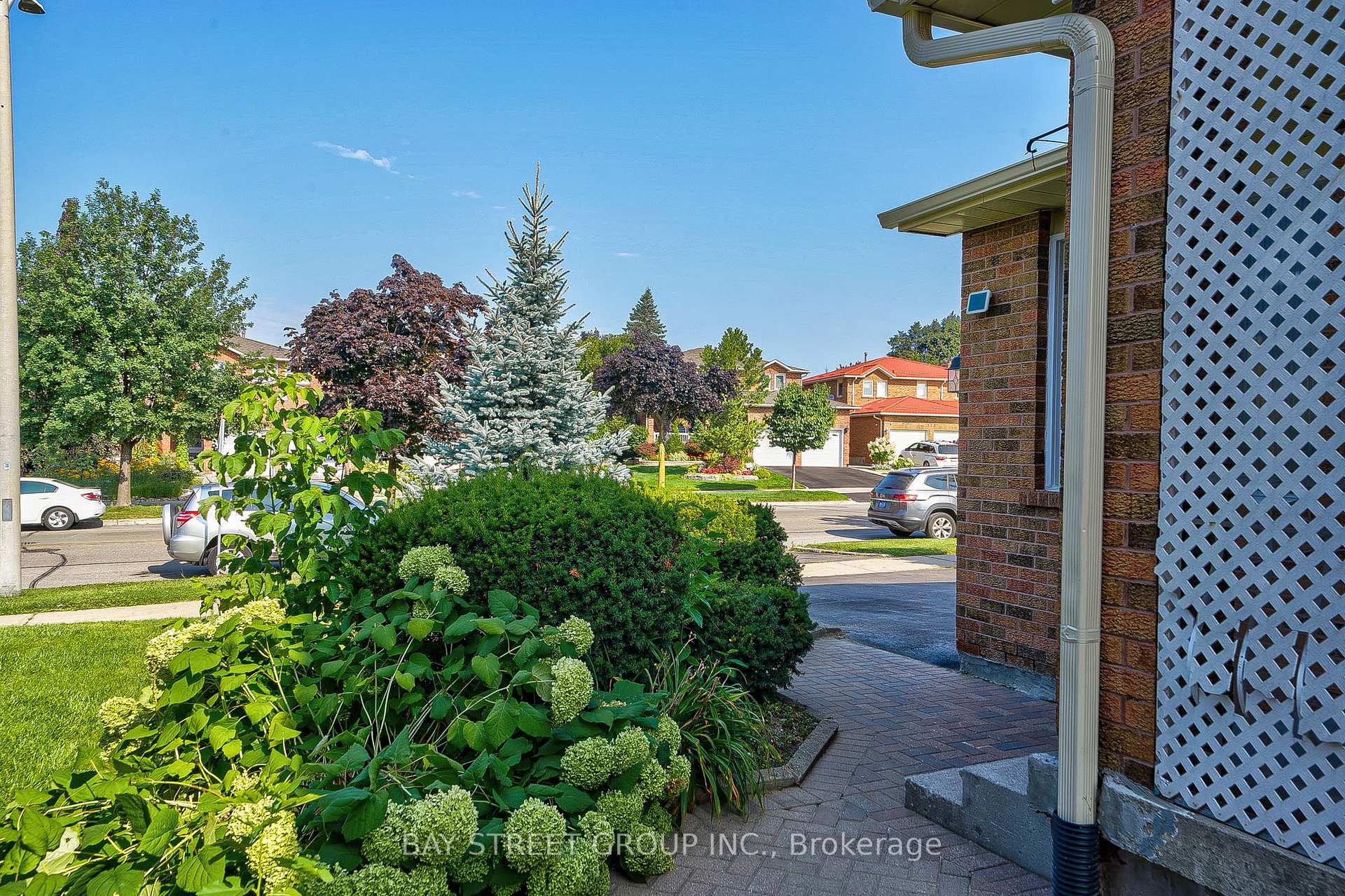 Photo 2 of Unit Room A, 169 Killian Road, Vaughan, Maple — HOMEH