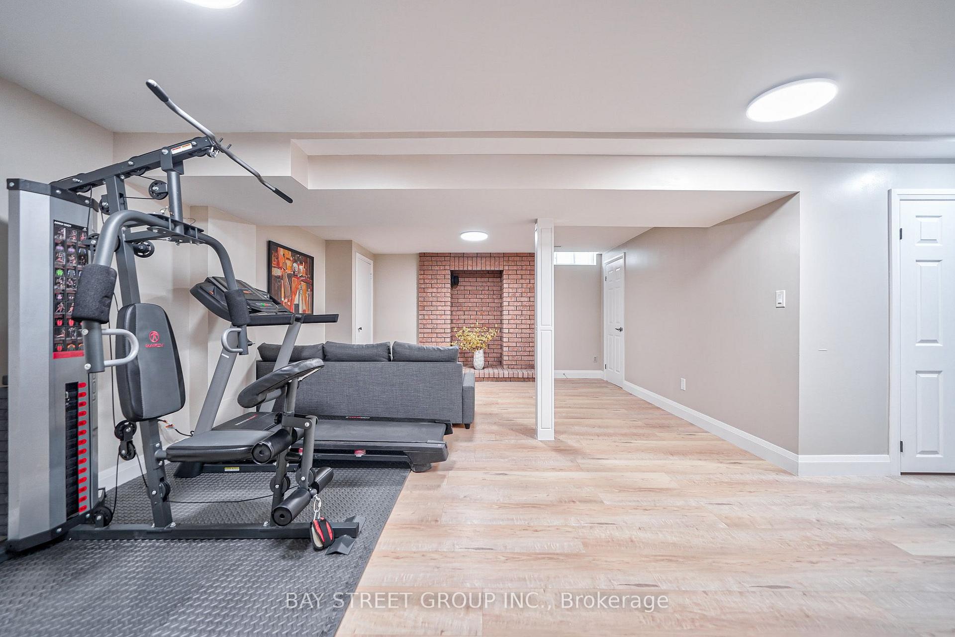 Photo 8 of Unit Room A, 169 Killian Road, Vaughan, Maple — HOMEH