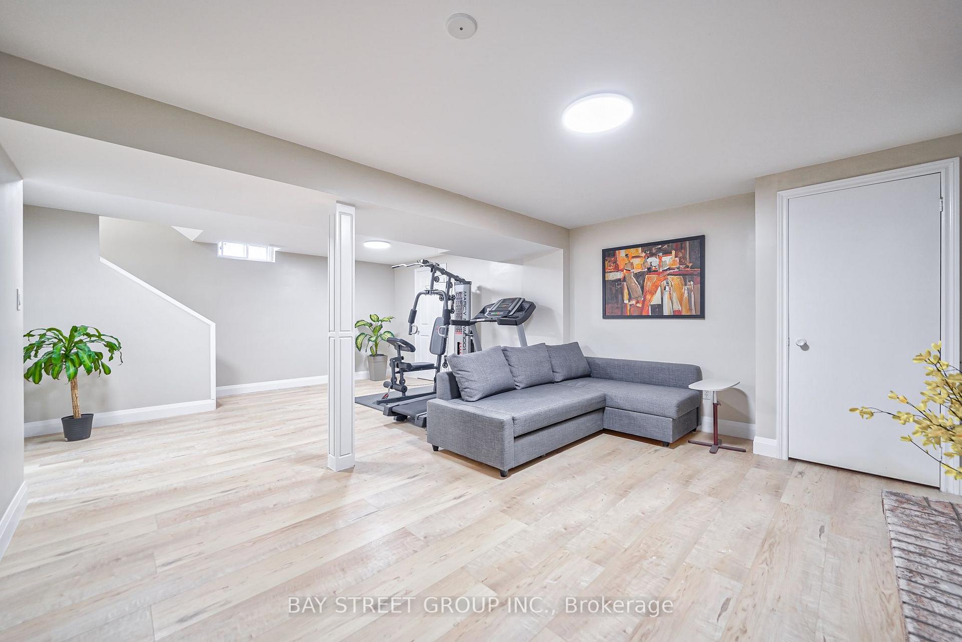 Photo 10 of Unit Room A, 169 Killian Road, Vaughan, Maple — HOMEH