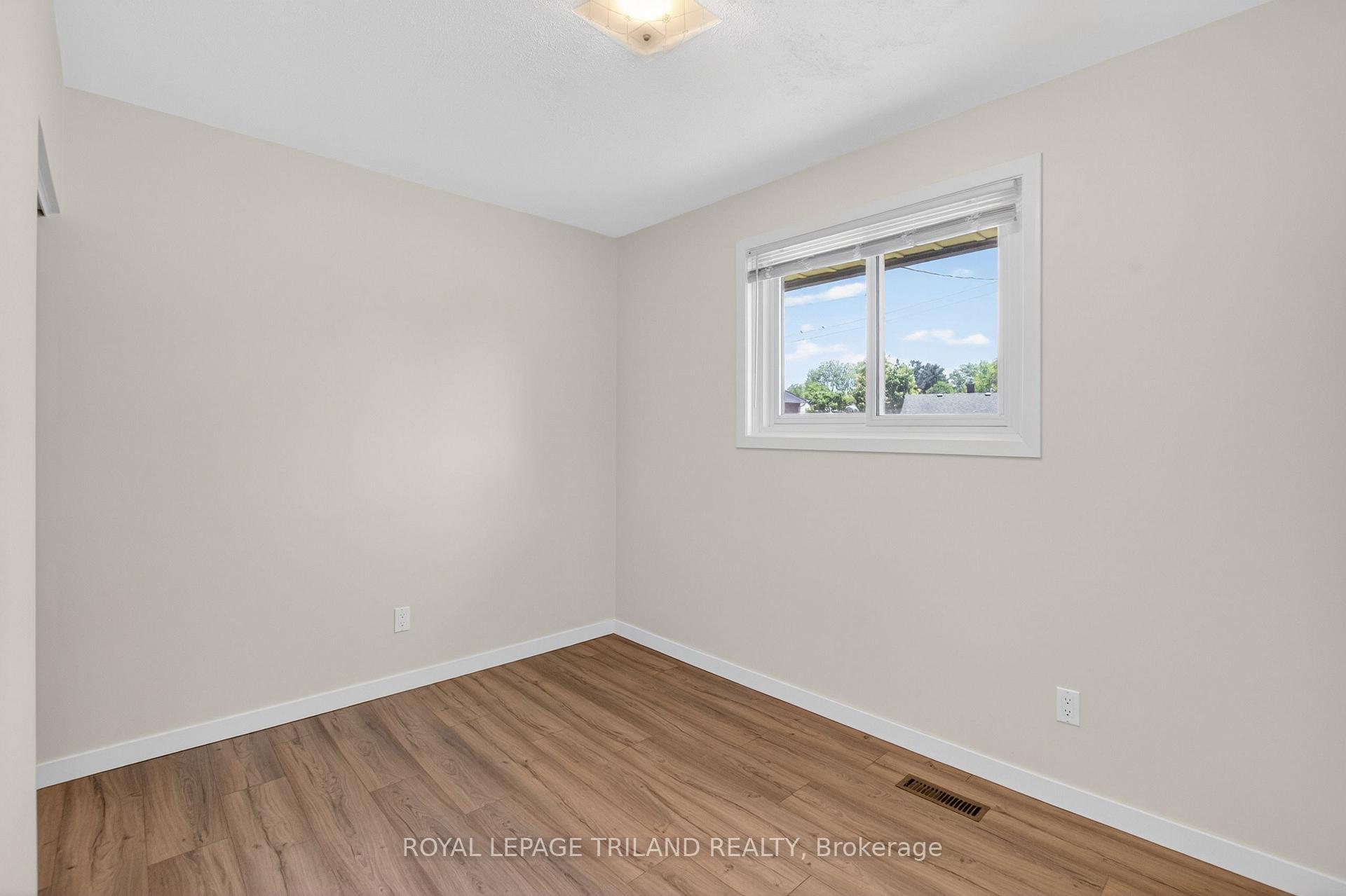 Photo 20 of 7 Thompson Avenue, St. Thomas — HOMEH