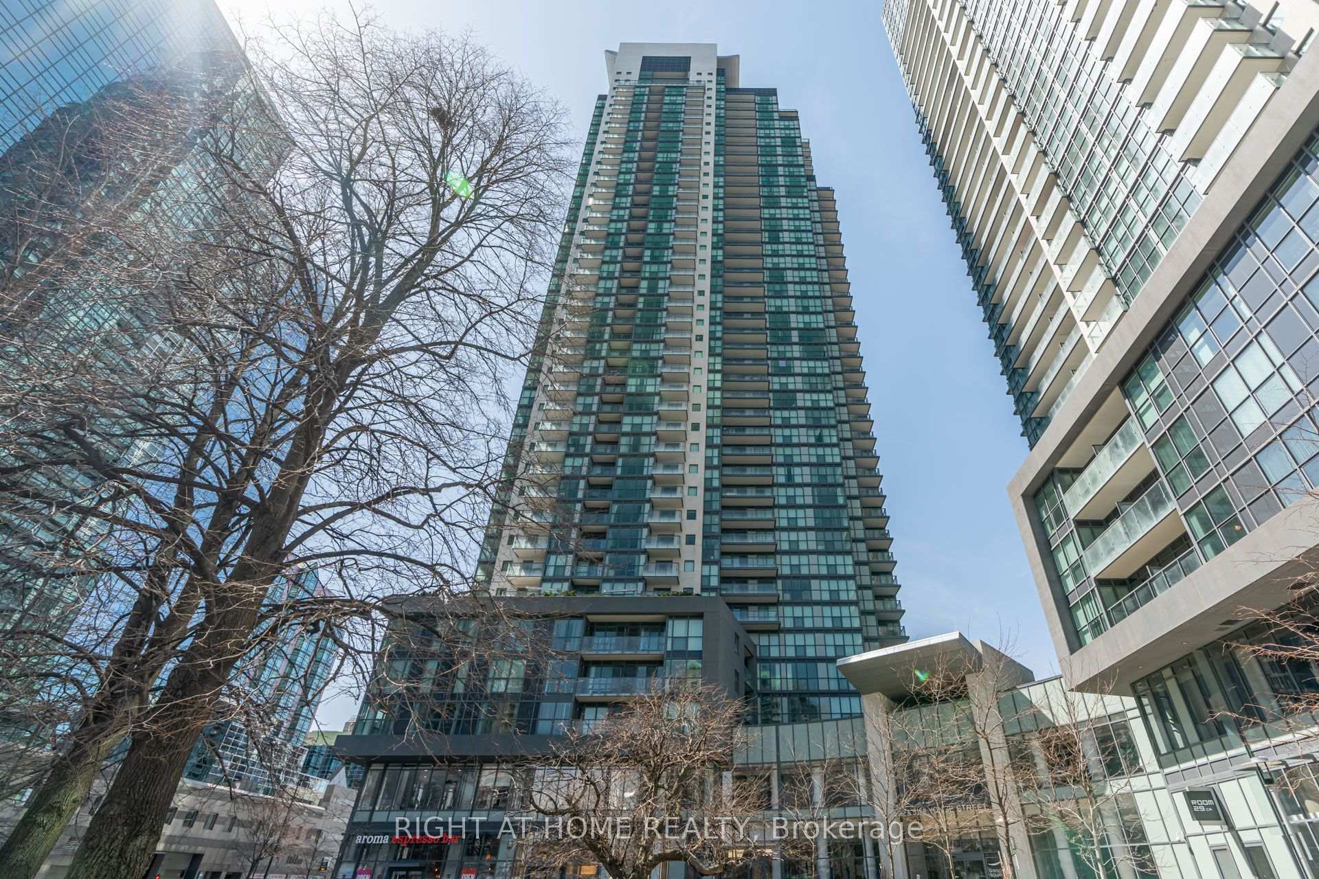 Photo of Unit LPH208, 5162 Yonge Street