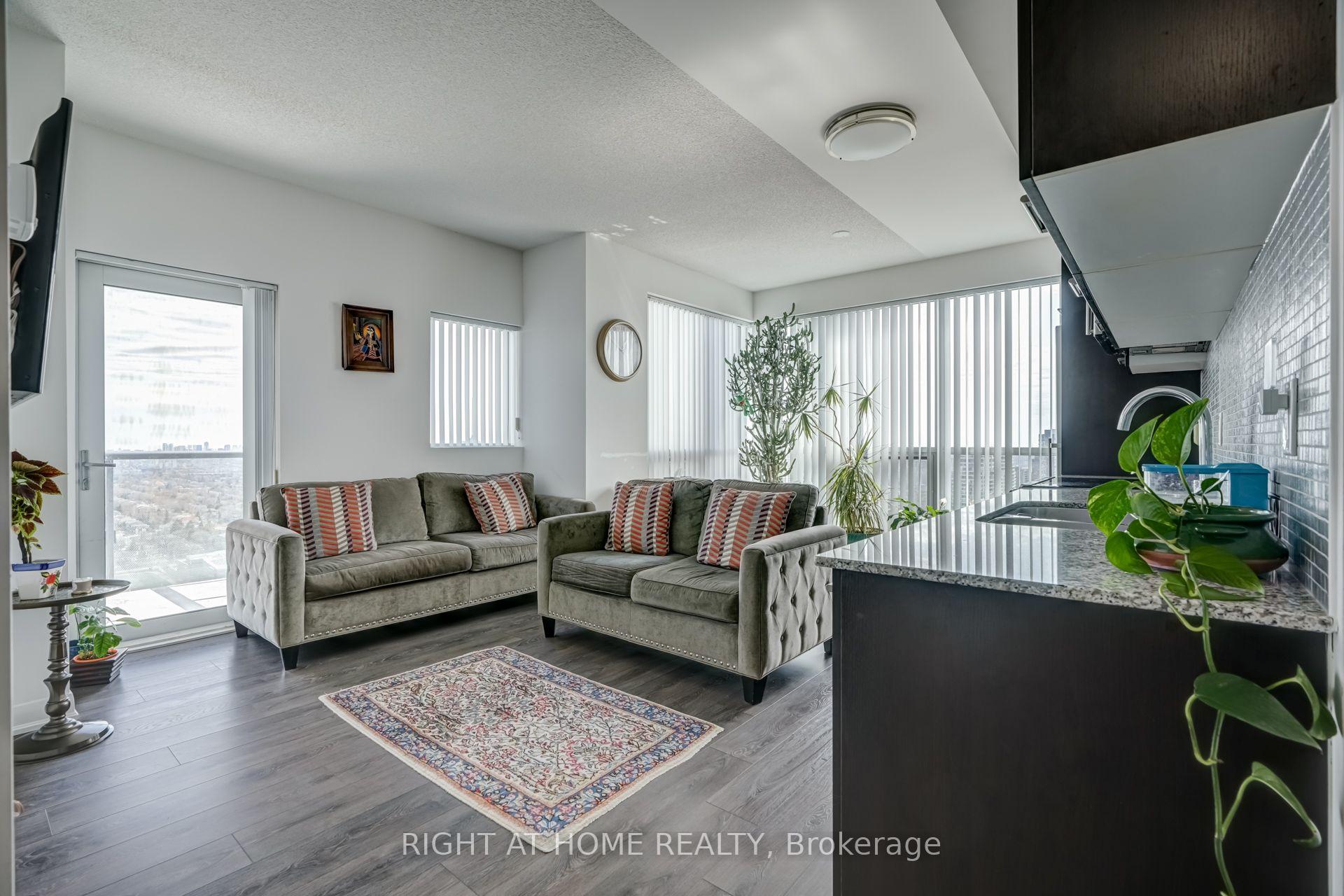 Photo 6 of Unit LPH208, 5162 Yonge Street, North York, Willowdale West — HOMEH