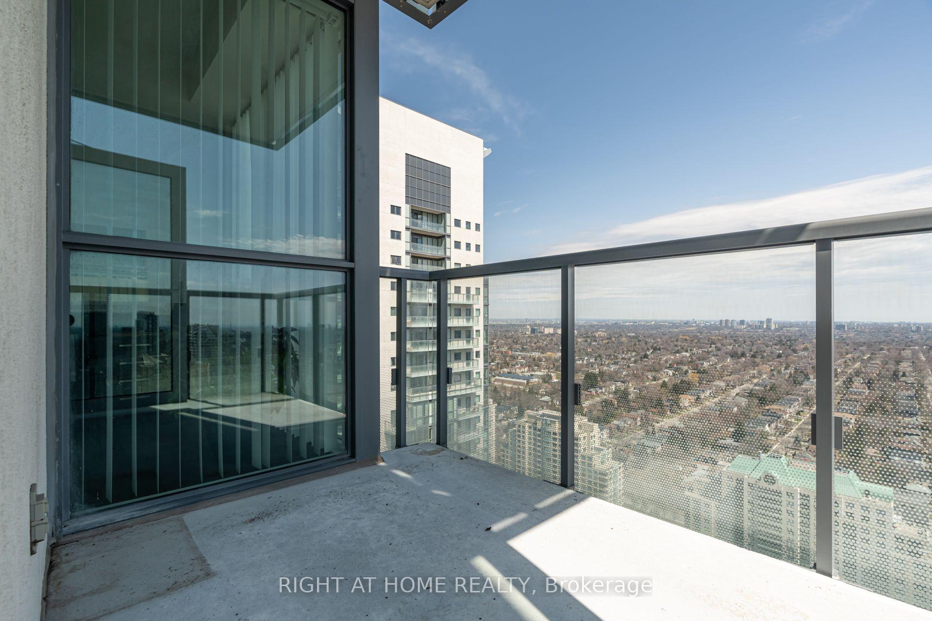 Photo 16 of Unit LPH208, 5162 Yonge Street, North York, Willowdale West — HOMEH
