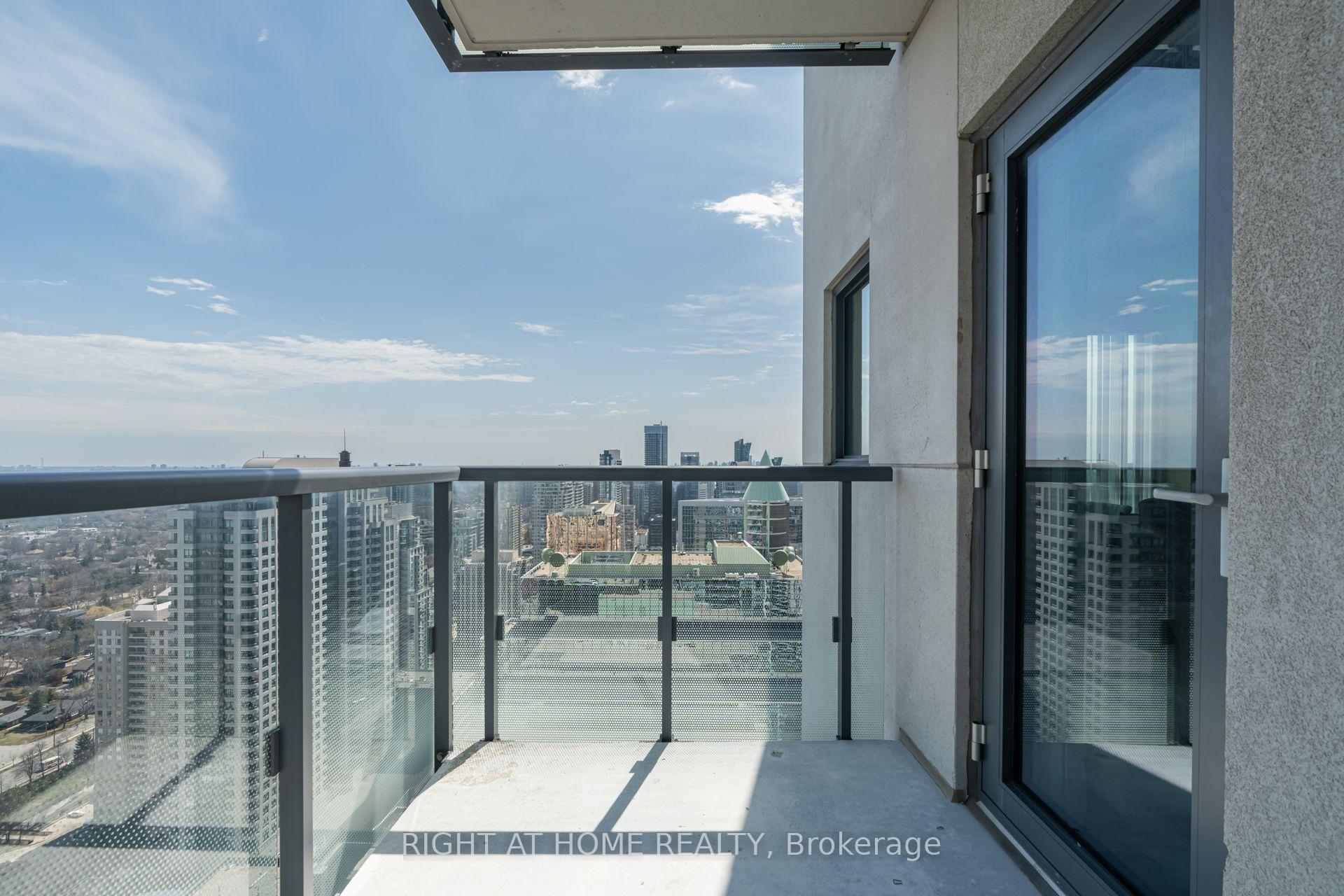 Photo 17 of Unit LPH208, 5162 Yonge Street, North York, Willowdale West — HOMEH