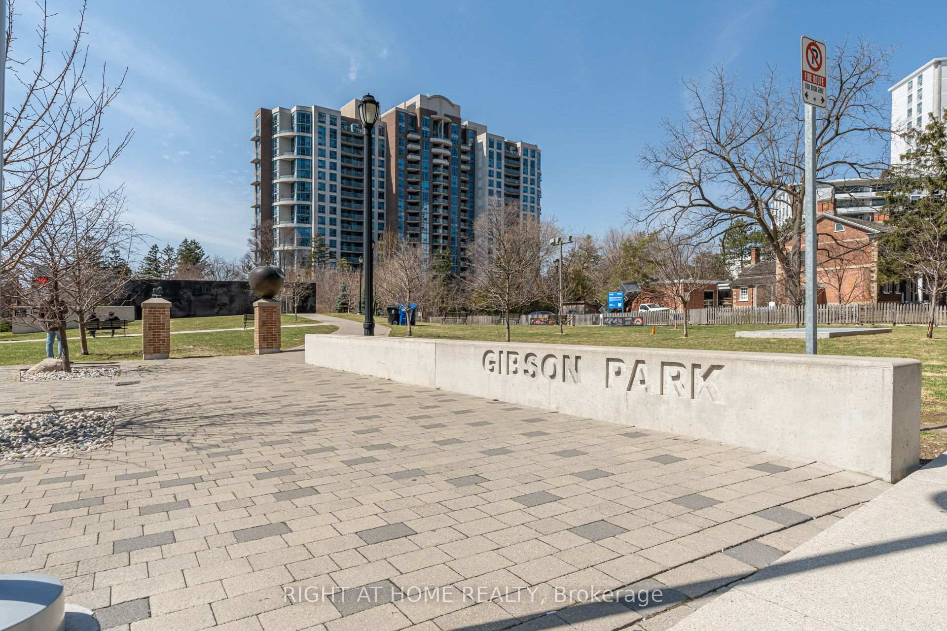 Photo 20 of Unit LPH208, 5162 Yonge Street, North York, Willowdale West — HOMEH