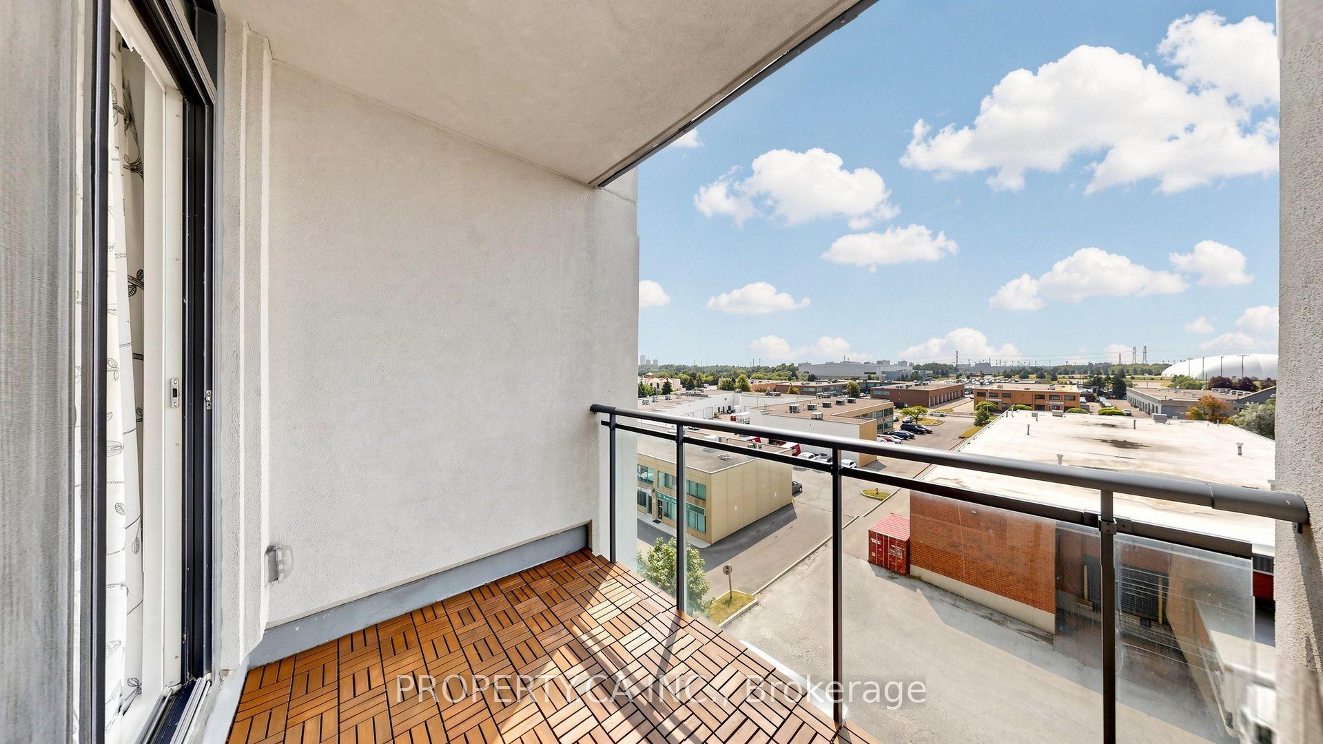 Photo 33 of Unit 516, 24 Woodstream Boulevard, Vaughan, Vaughan Grove — HOMEH