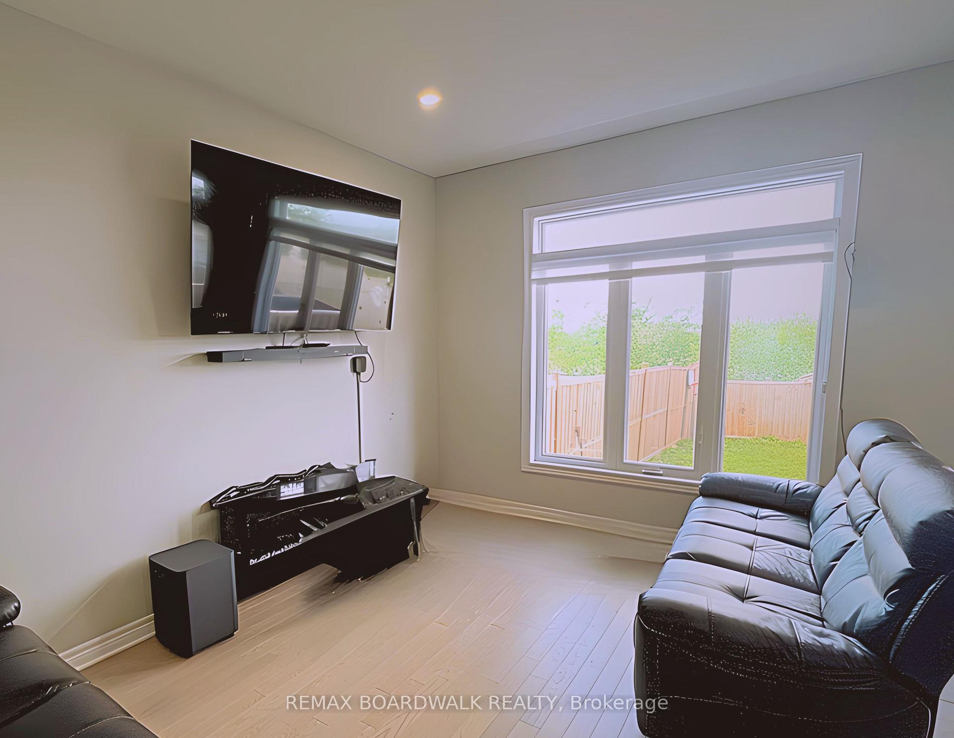 Photo 9 of 37 Mcphail Road, Carleton Place, Carleton Place — HOMEH