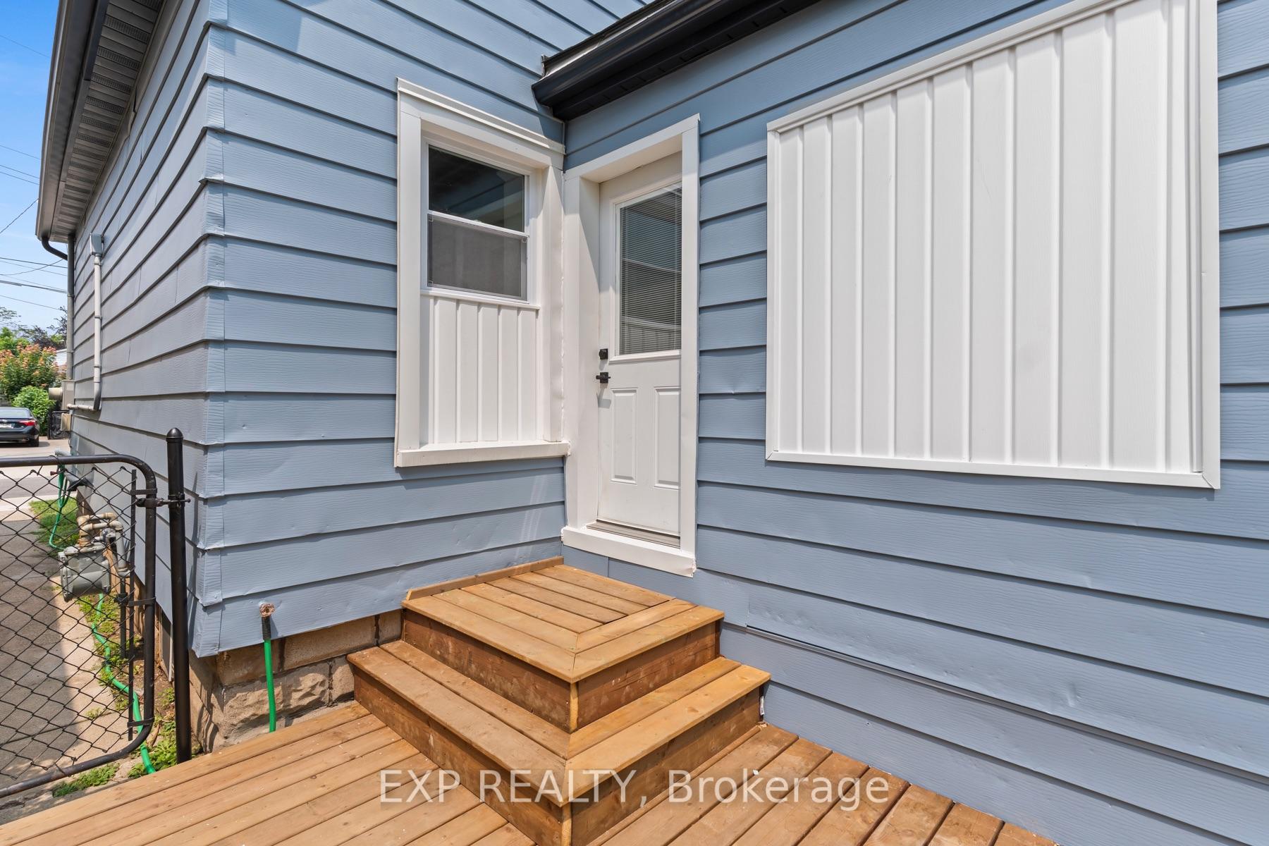 Photo 5 of 35 East 27th Street, Hamilton, Eastmount — HOMEH