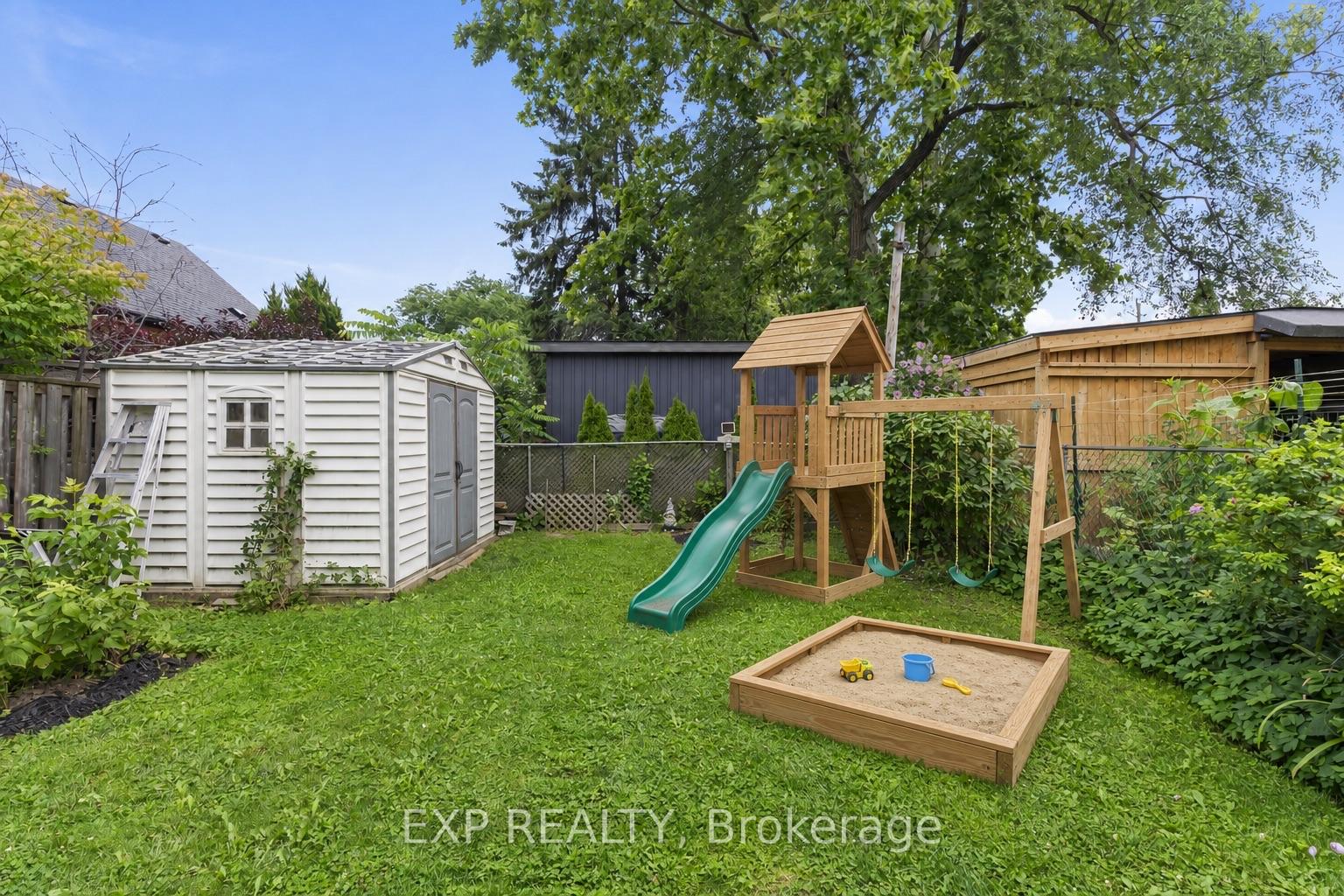 Photo 7 of 35 East 27th Street, Hamilton, Eastmount — HOMEH