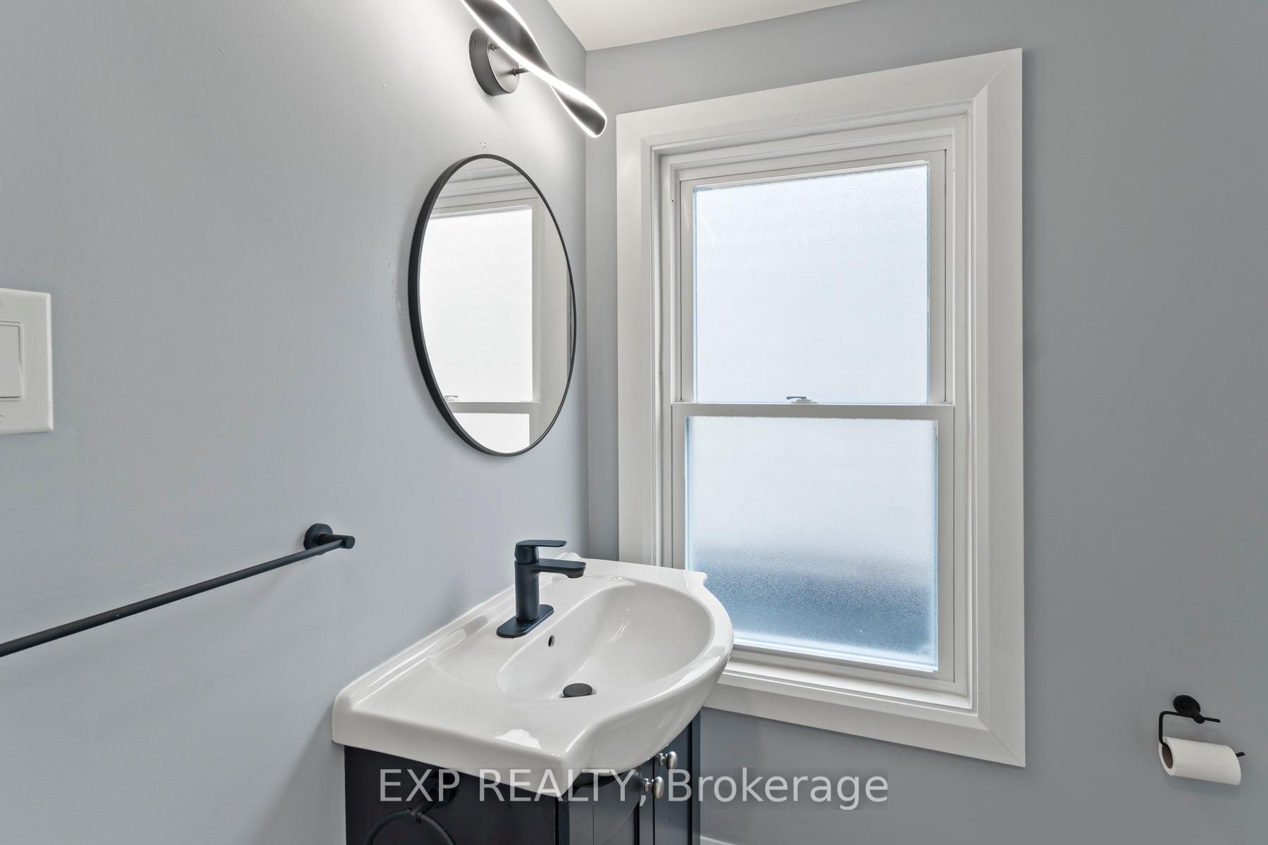 Photo 20 of 35 East 27th Street, Hamilton, Eastmount — HOMEH
