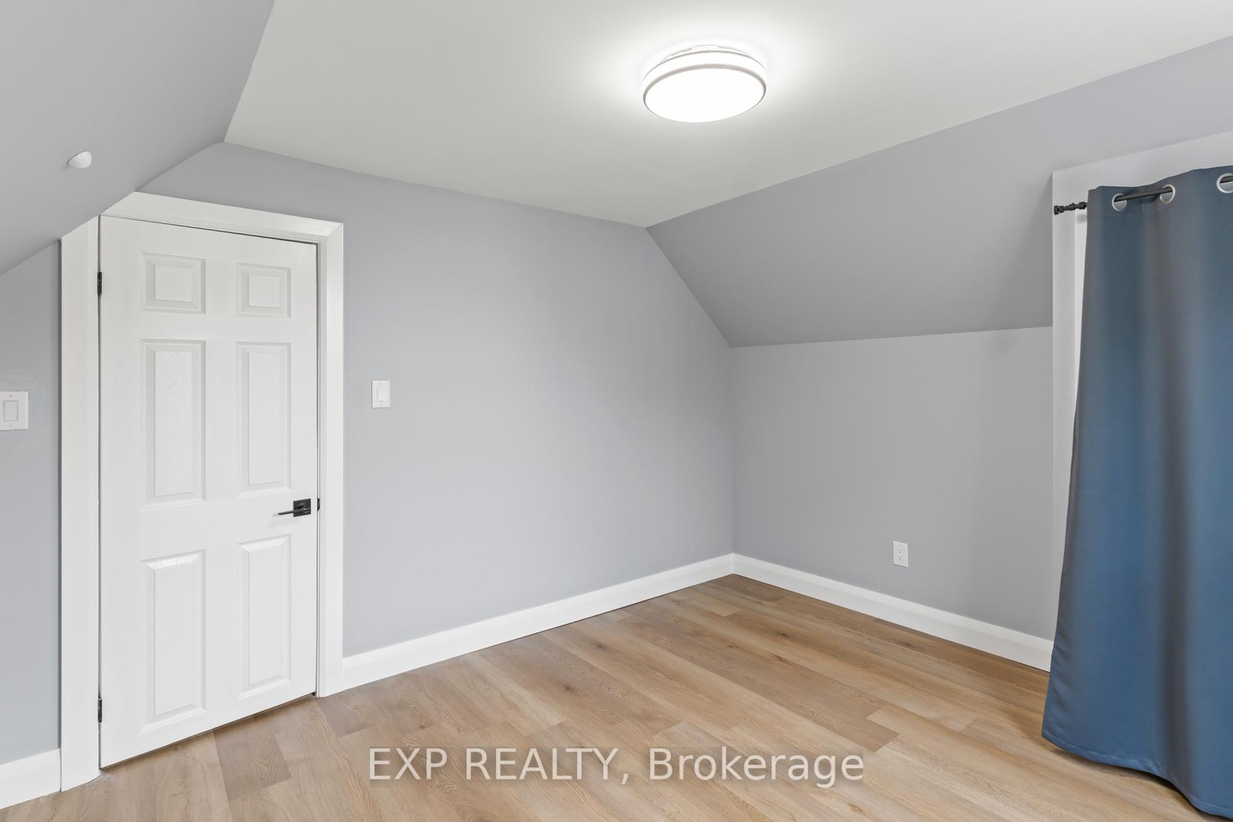 Photo 22 of 35 East 27th Street, Hamilton, Eastmount — HOMEH