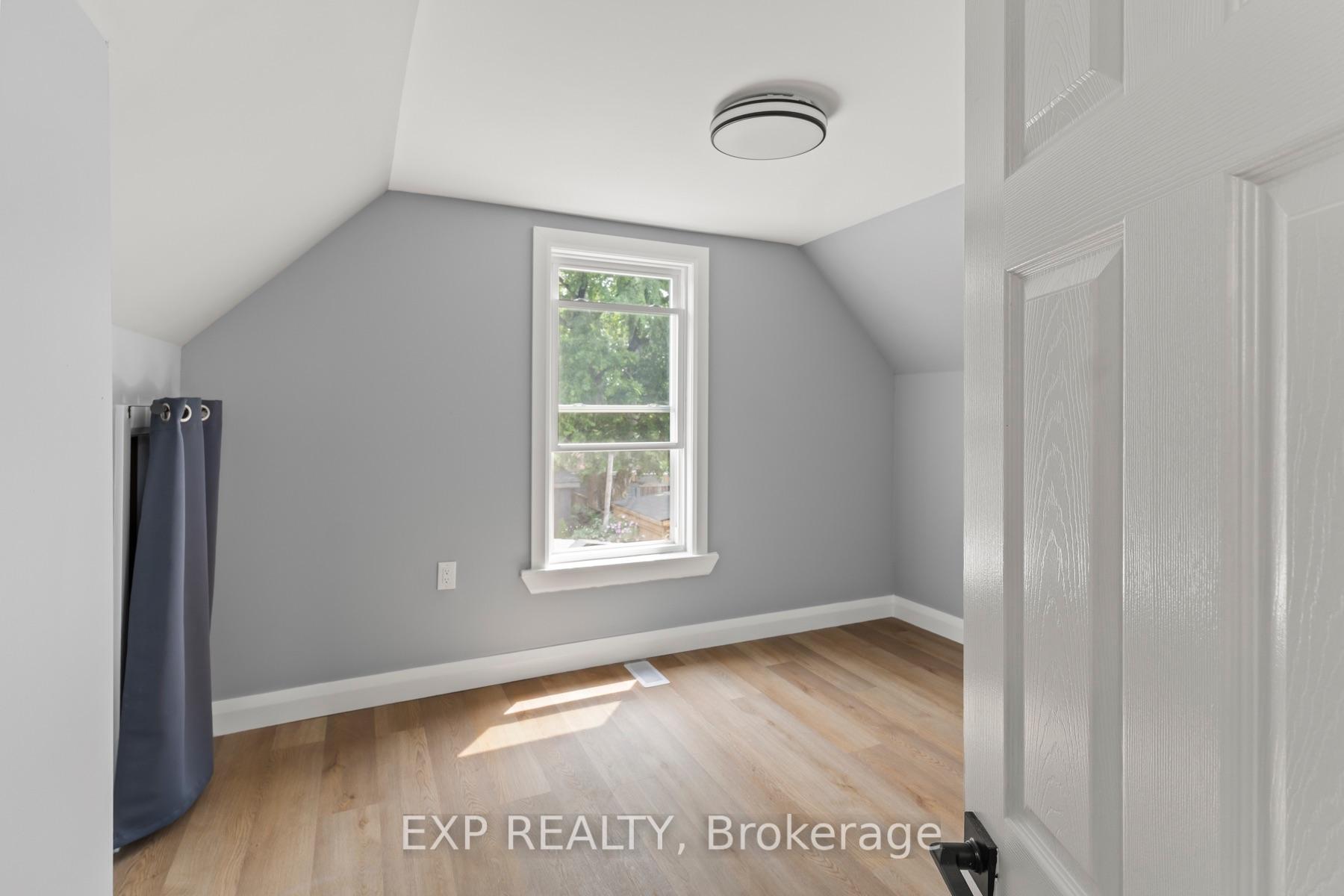 Photo 24 of 35 East 27th Street, Hamilton, Eastmount — HOMEH
