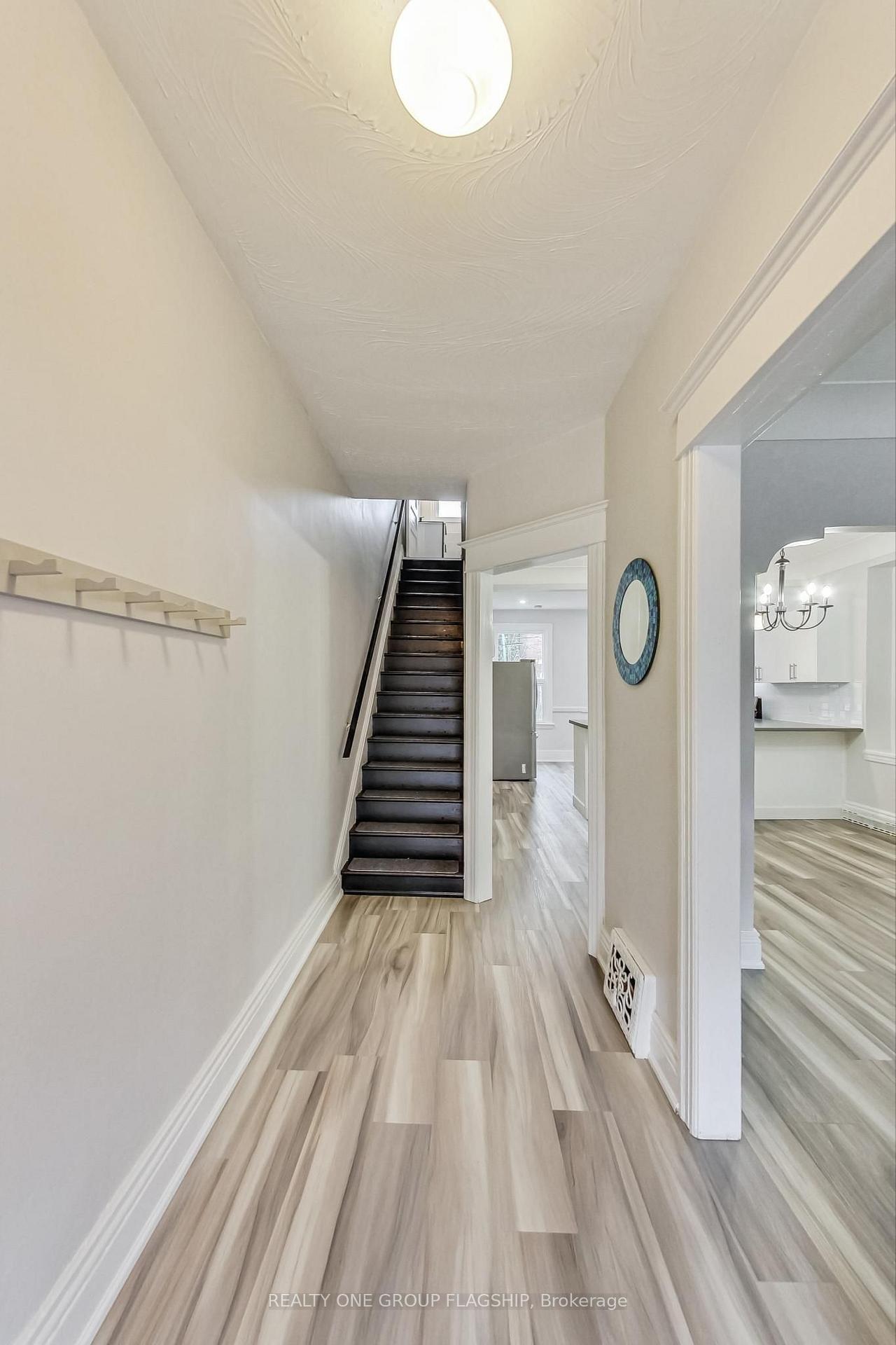 Photo 6 of 16 Huntley Street, Hamilton, Gibson — HOMEH