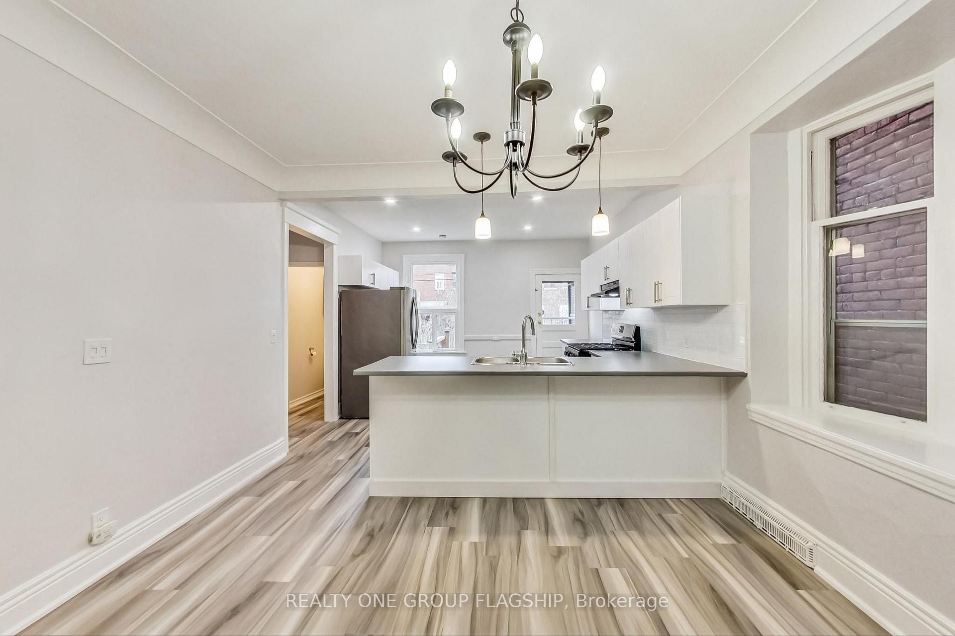 Photo 11 of 16 Huntley Street, Hamilton, Gibson — HOMEH
