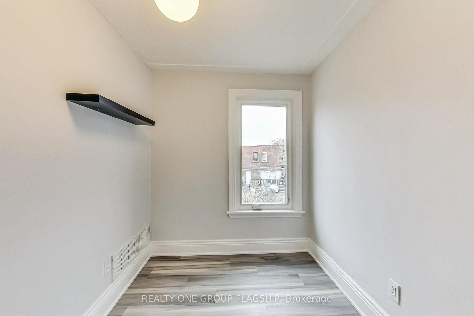 Photo 24 of 16 Huntley Street, Hamilton, Gibson — HOMEH