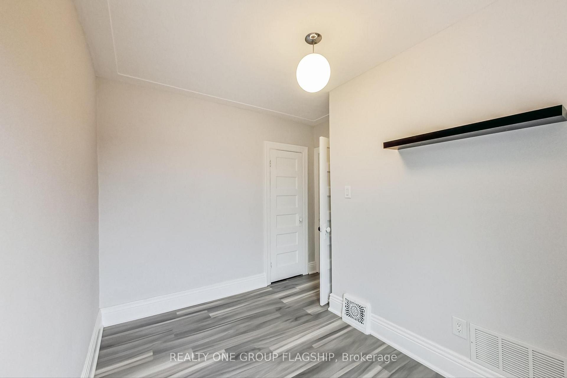 Photo 25 of 16 Huntley Street, Hamilton, Gibson — HOMEH