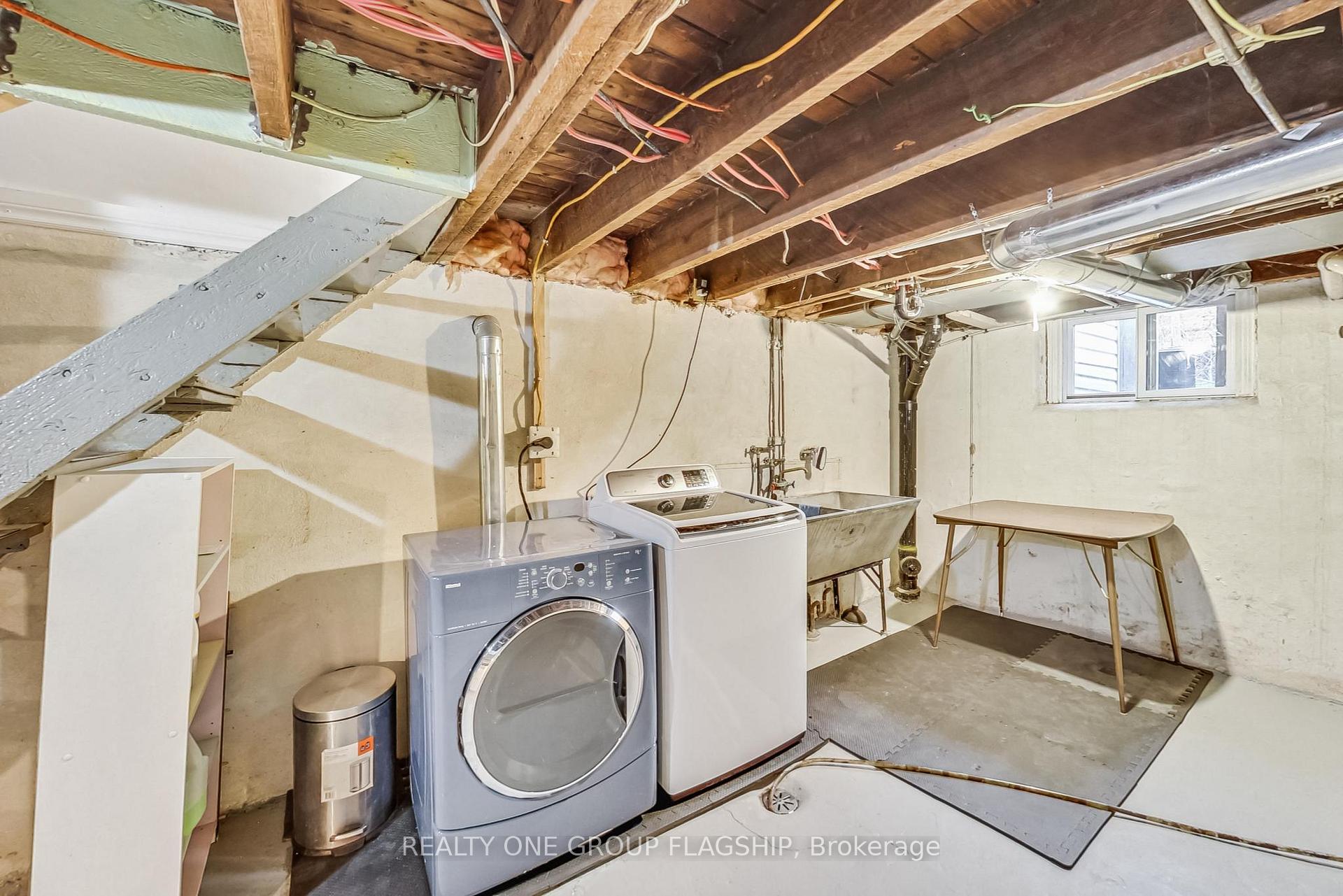 Photo 32 of 16 Huntley Street, Hamilton, Gibson — HOMEH