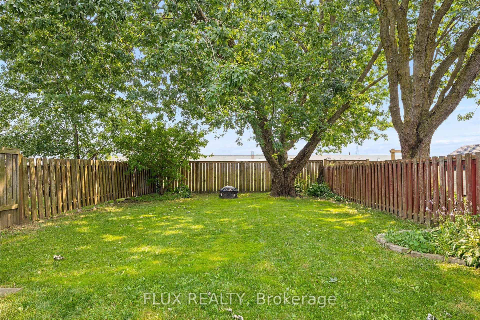 Photo 35 of 89 Maple Avenue, Stratford — HOMEH