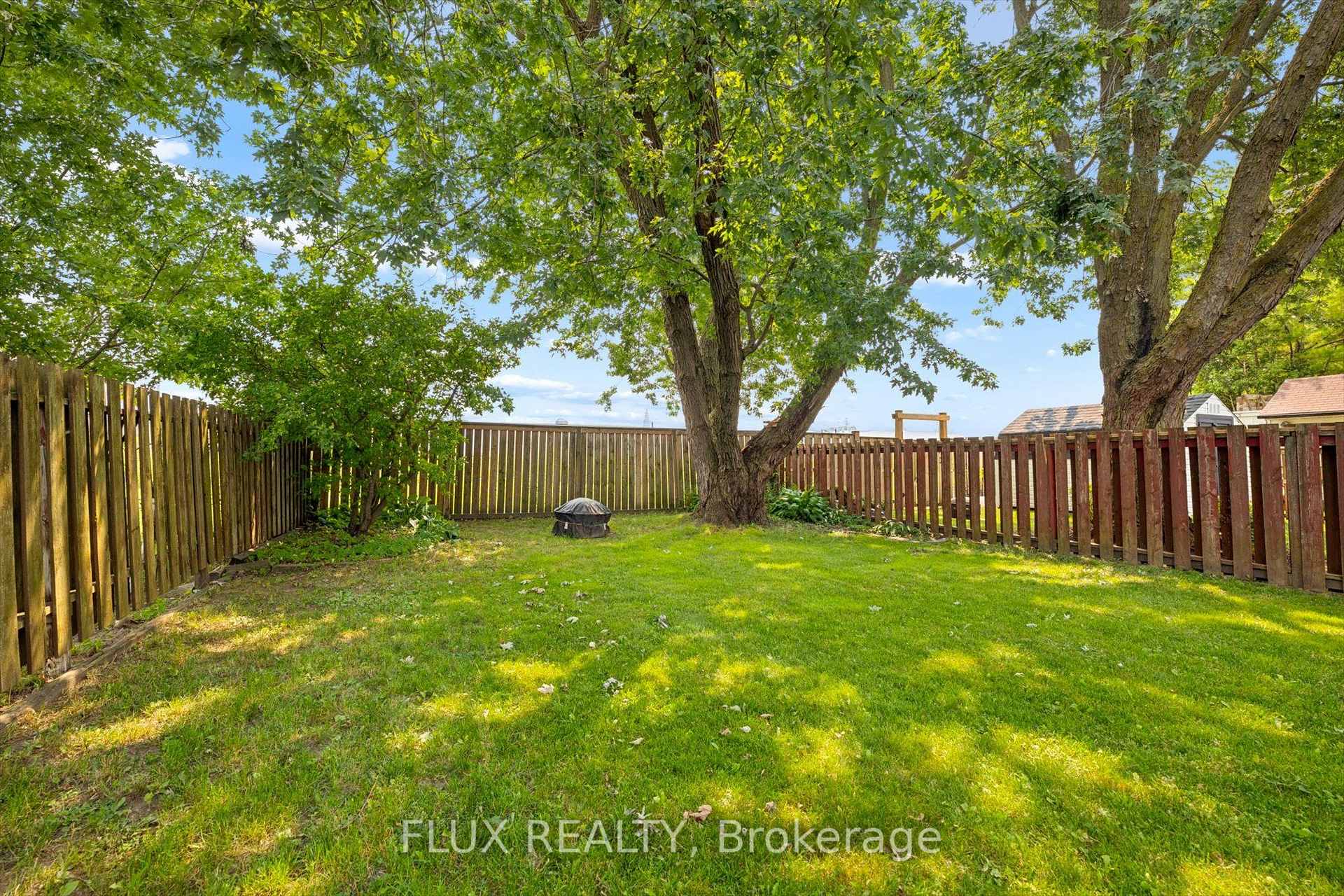 Photo 36 of 89 Maple Avenue, Stratford — HOMEH