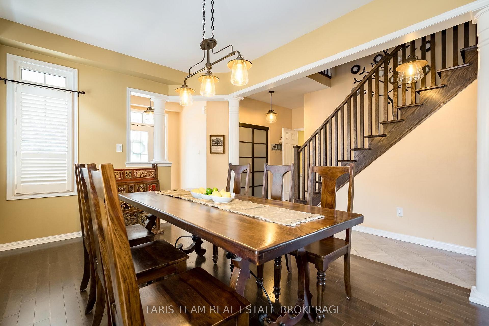Photo 12 of 111 Monarchy Street, Barrie, Innis-Shore — HOMEH