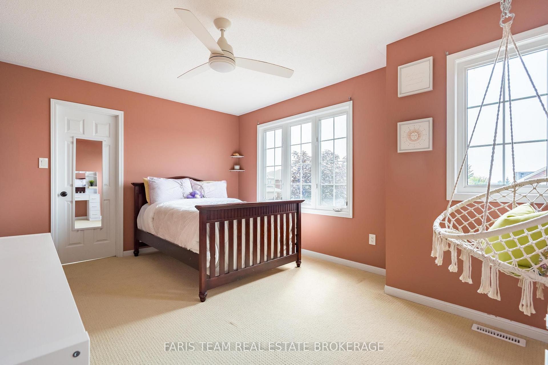Photo 21 of 111 Monarchy Street, Barrie, Innis-Shore — HOMEH