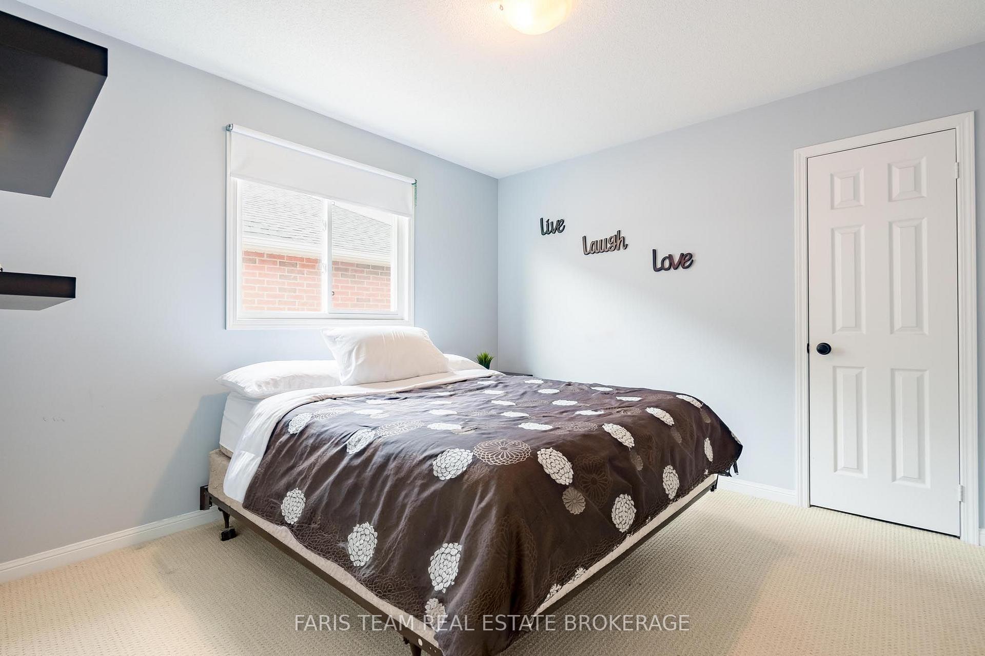 Photo 23 of 111 Monarchy Street, Barrie, Innis-Shore — HOMEH