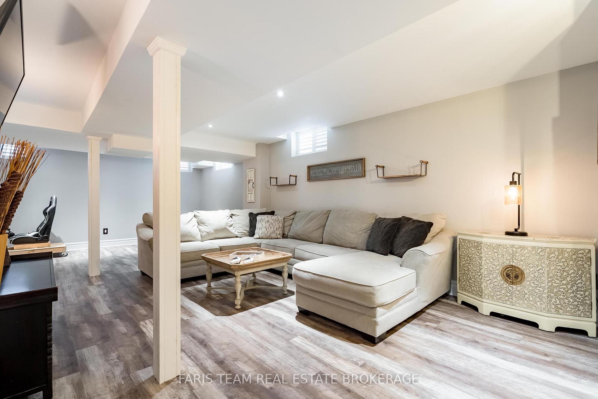 Photo 26 of 111 Monarchy Street, Barrie, Innis-Shore — HOMEH