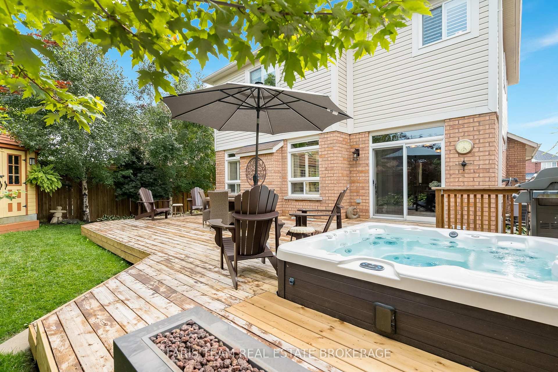 Photo 32 of 111 Monarchy Street, Barrie, Innis-Shore — HOMEH