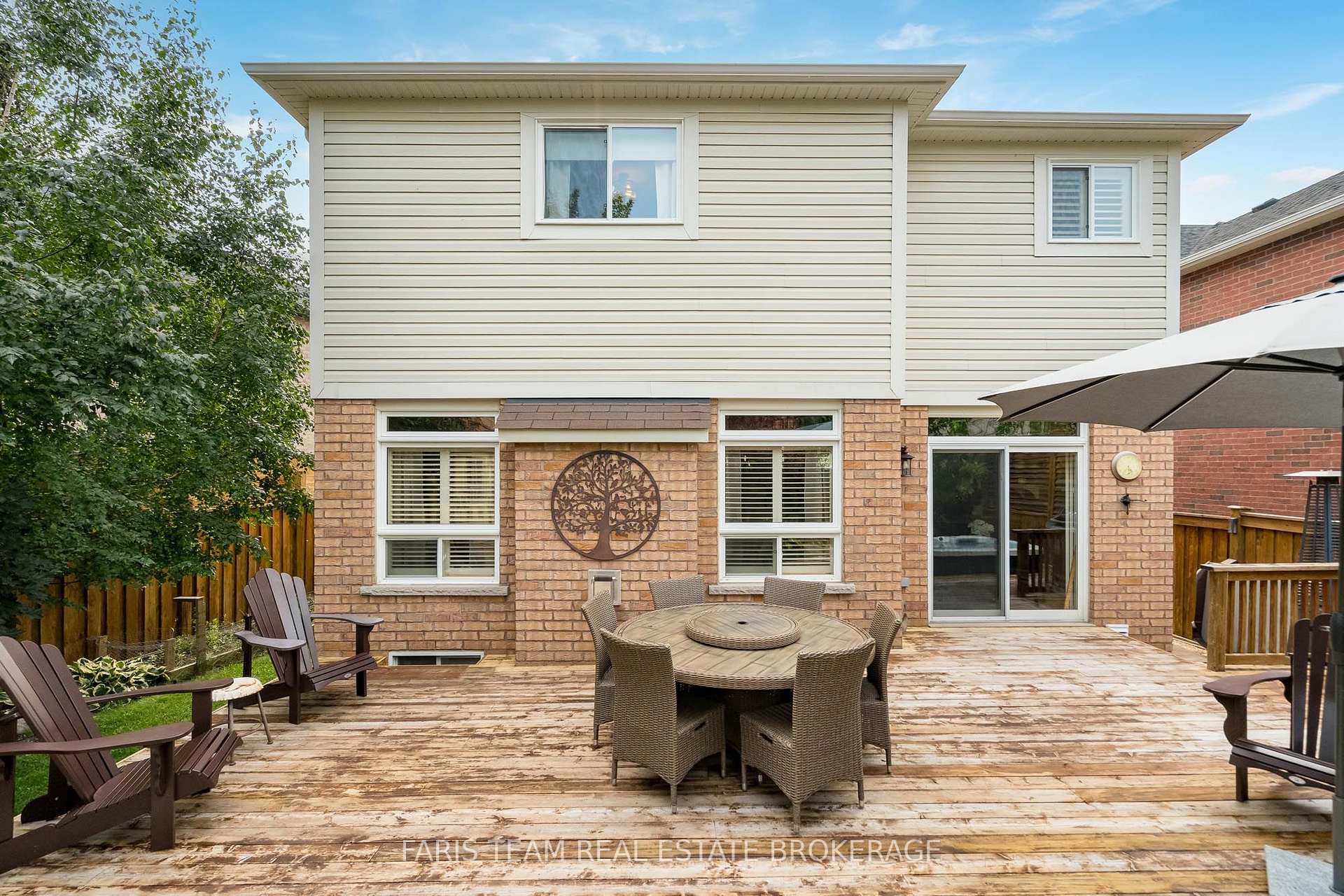 Photo 33 of 111 Monarchy Street, Barrie, Innis-Shore — HOMEH