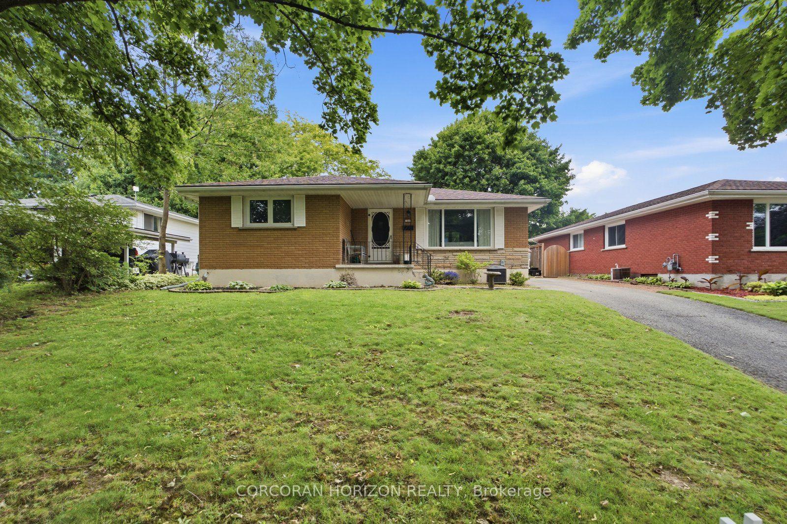 Front of 13 Mackay Avenue
