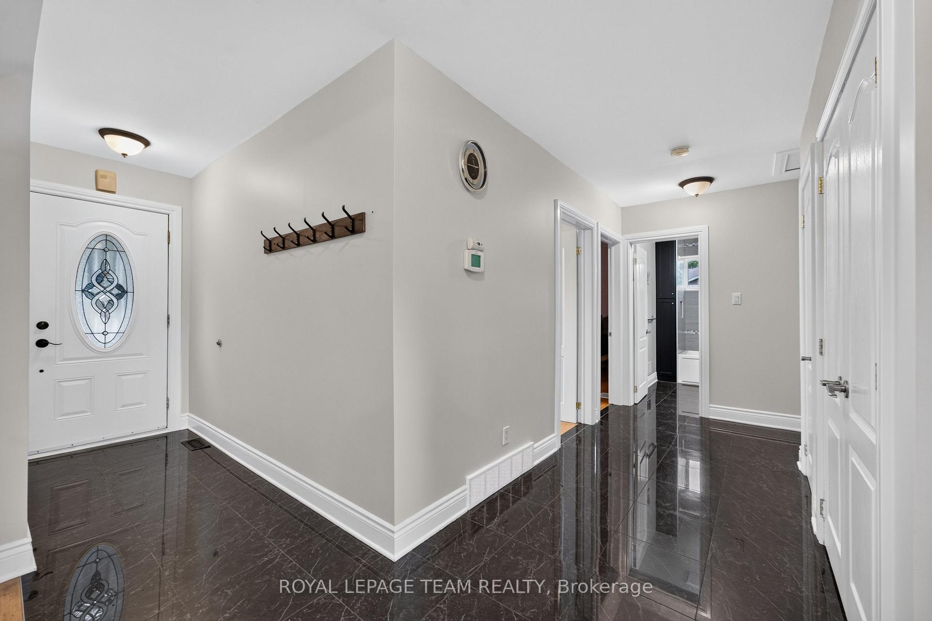 Photo 7 of 1144 Cline Crescent, Ottawa, Bel Air Heights — HOMEH