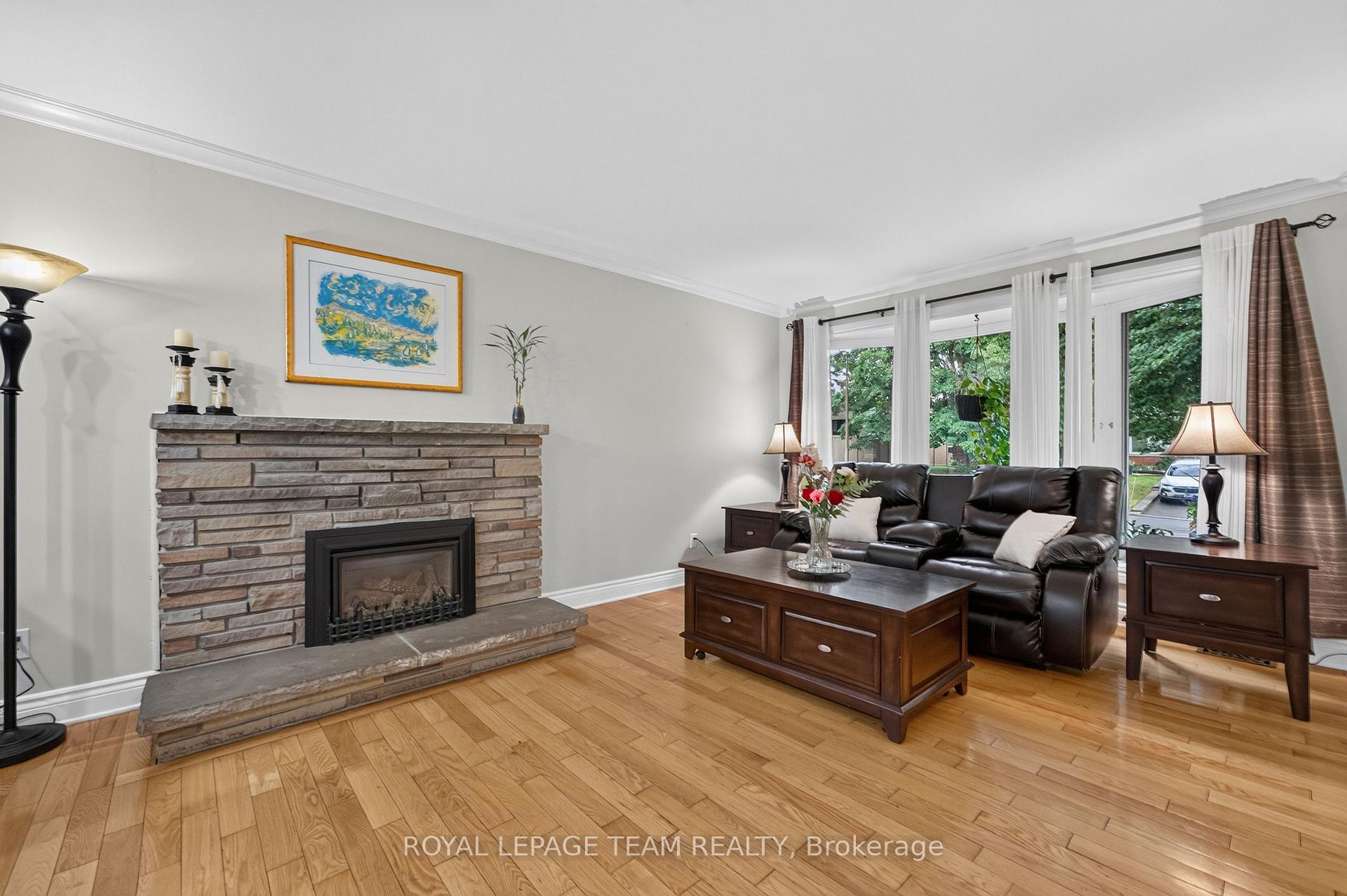 Photo 8 of 1144 Cline Crescent, Ottawa, Bel Air Heights — HOMEH