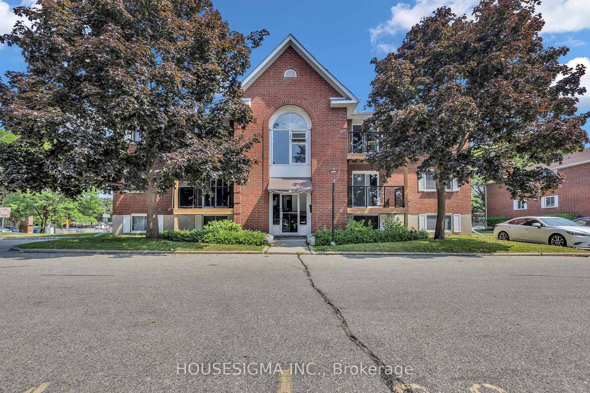 Photo 2 of Unit 606, 565 Greenfield Avenue, Kitchener, Vanier - Kitchener — HOMEH