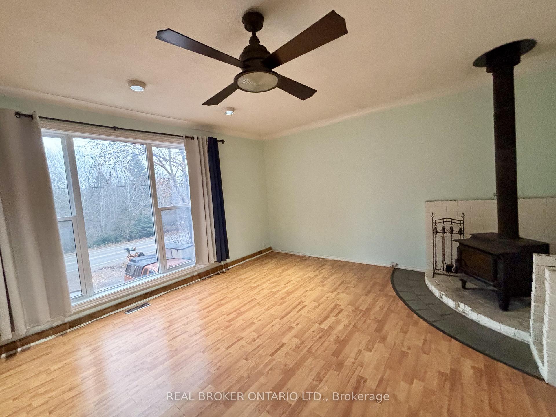 Photo 5 of 45 Wellington Road 124, Erin — HOMEH
