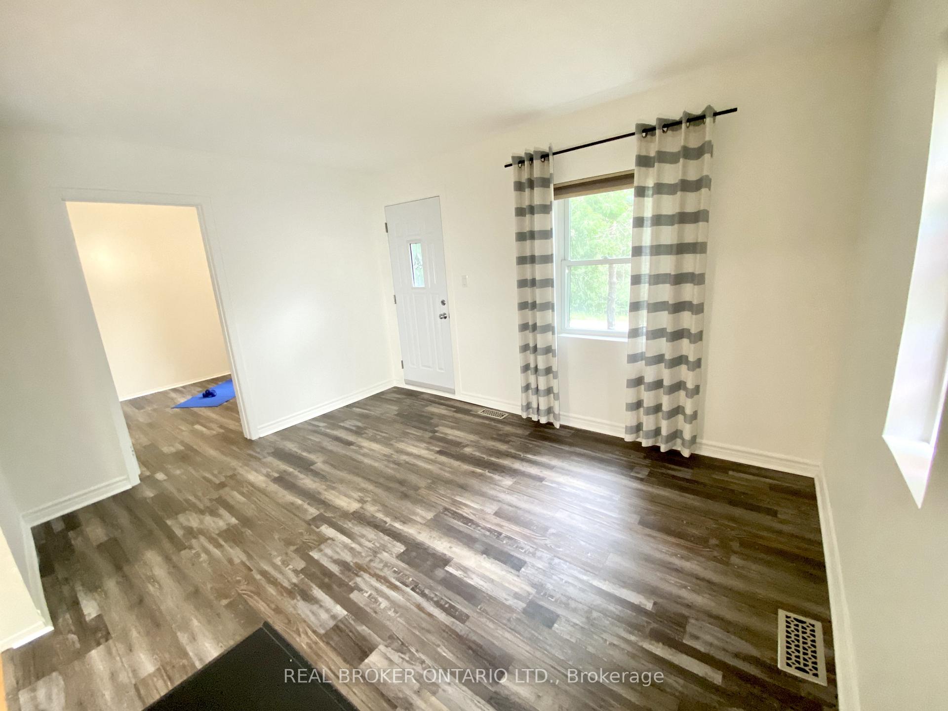 Photo 26 of 45 Wellington Road 124, Erin — HOMEH