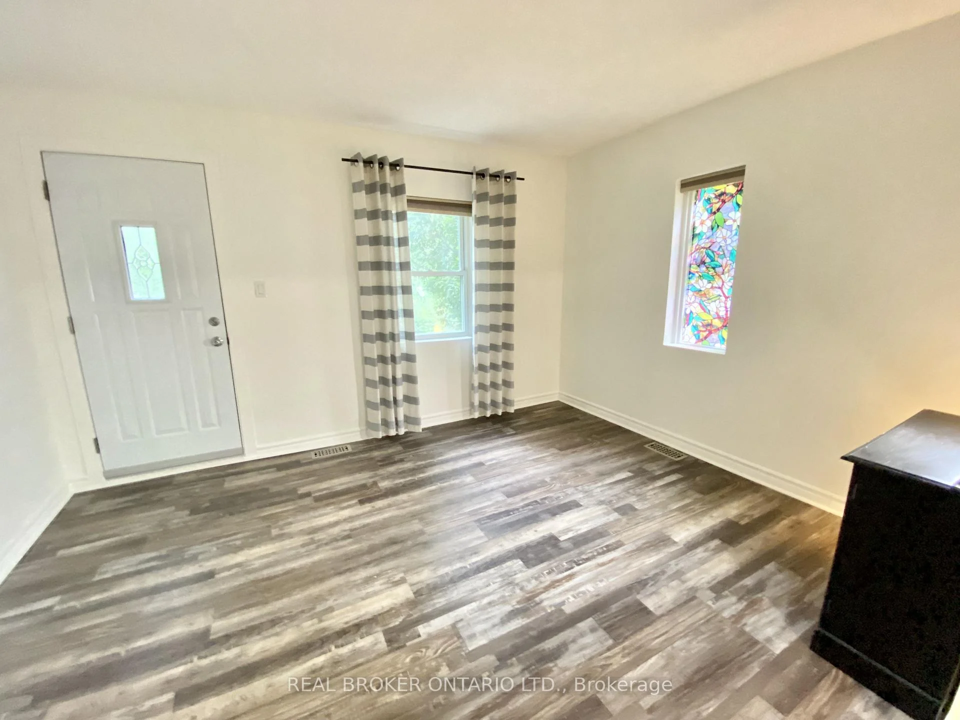 Photo 34 of 45 Wellington Road 124, Erin — HOMEH
