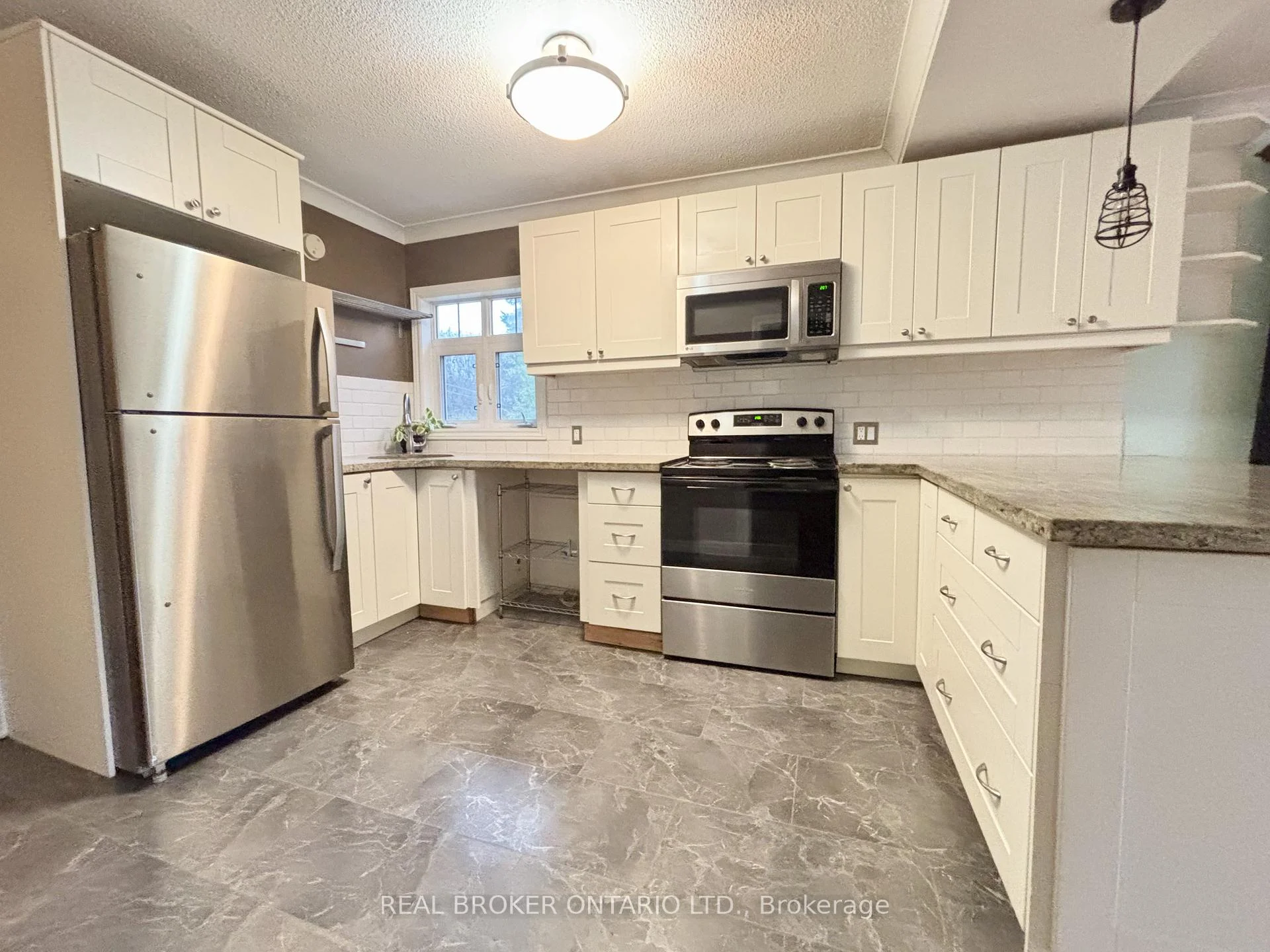 Photo 44 of 45 Wellington Road 124, Erin — HOMEH