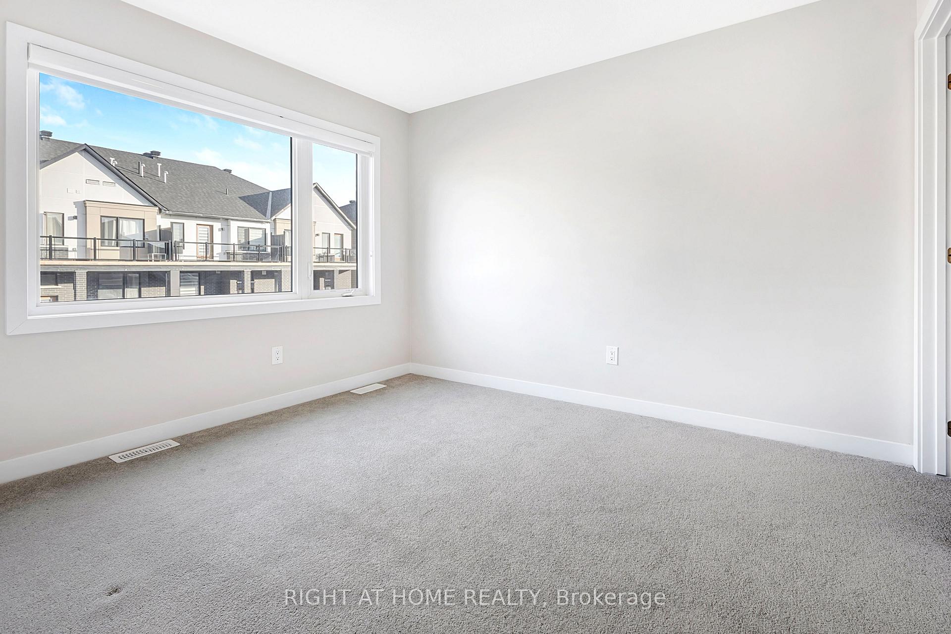 Photo 14 of 106 Beebalm Crescent, Ottawa, Barrhaven - Half Moon Bay — HOMEH