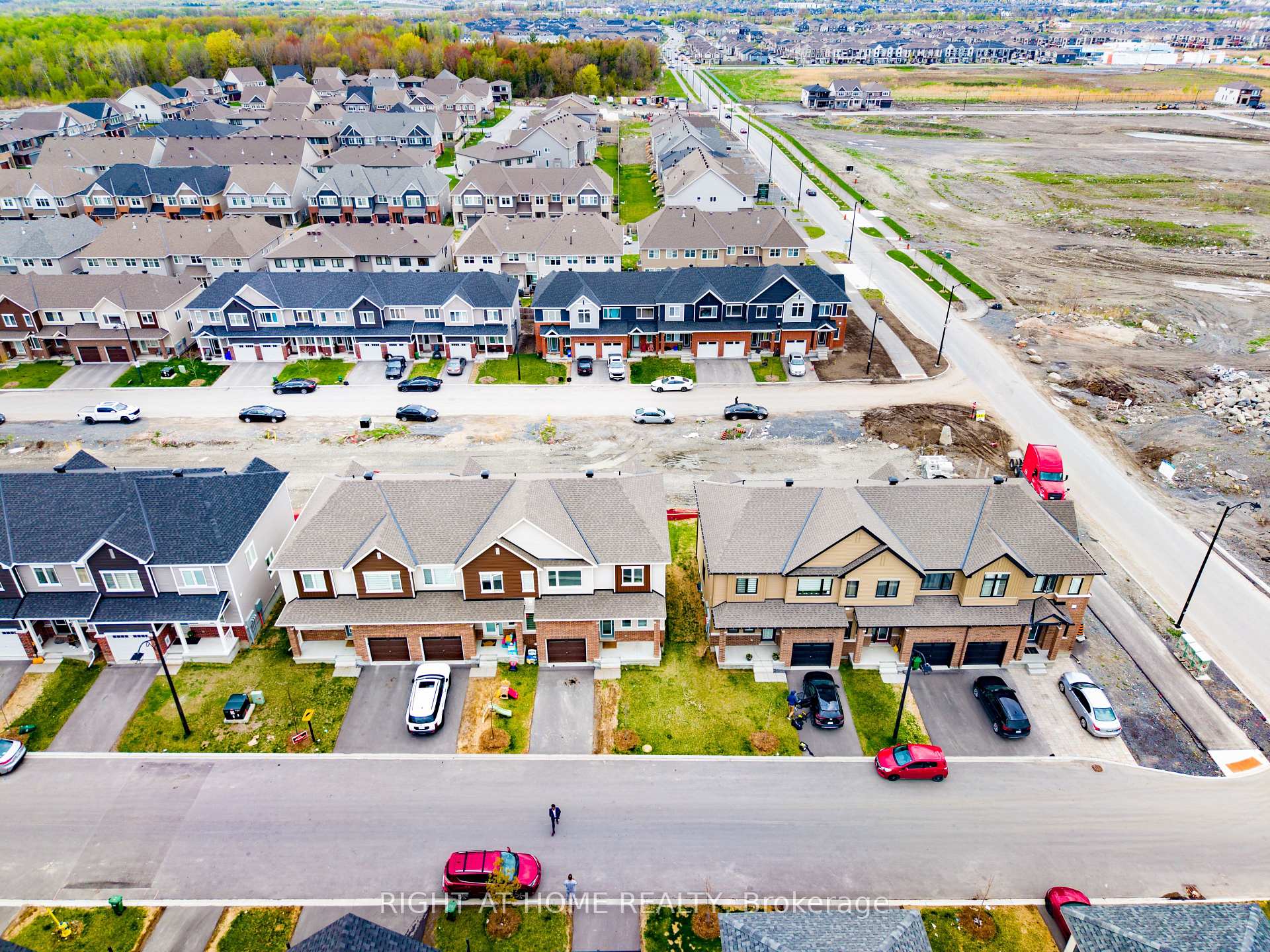 Photo 33 of 106 Beebalm Crescent, Ottawa, Barrhaven - Half Moon Bay — HOMEH