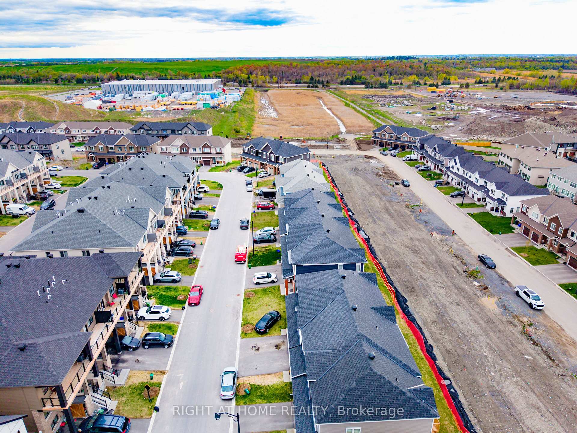 Photo 34 of 106 Beebalm Crescent, Ottawa, Barrhaven - Half Moon Bay — HOMEH